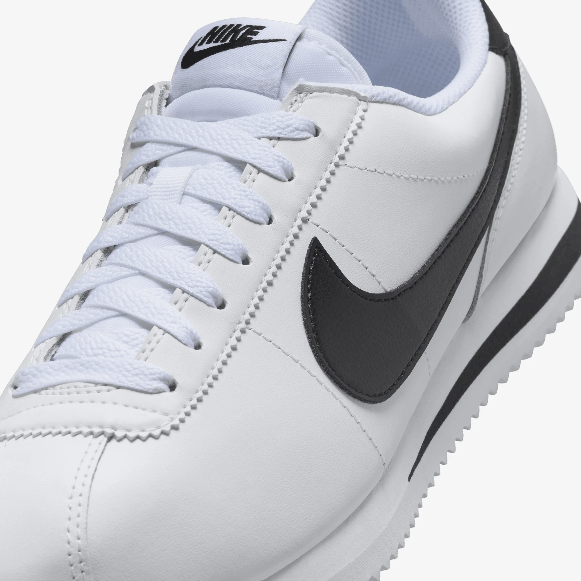 NIKE | CORTEZ LEATHER { WHITE/BLACK - Image 5