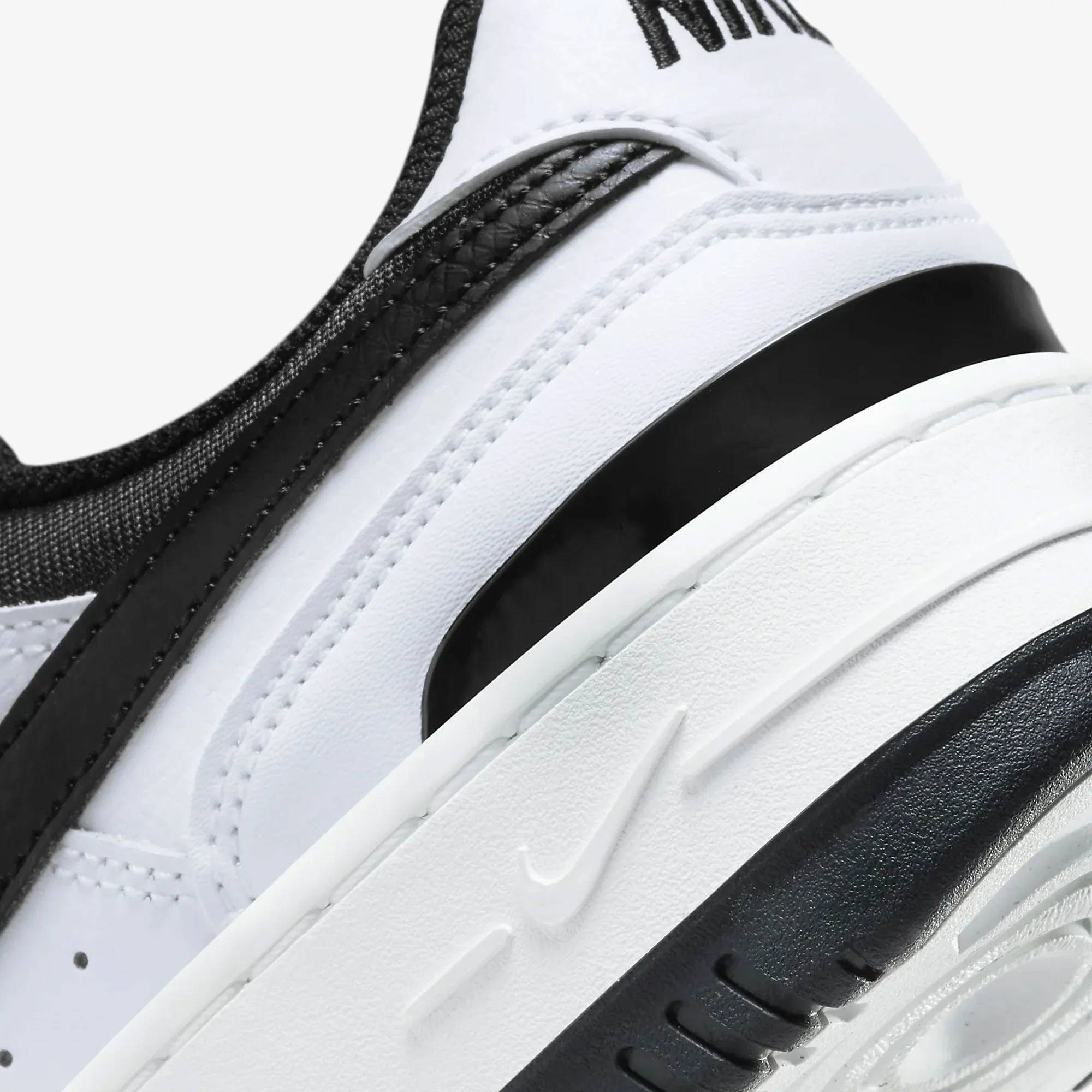 NIKE | GAMMA FORCE { WHITE/BLACK-SUMMIT WHITE-IRON GREY - Image 5