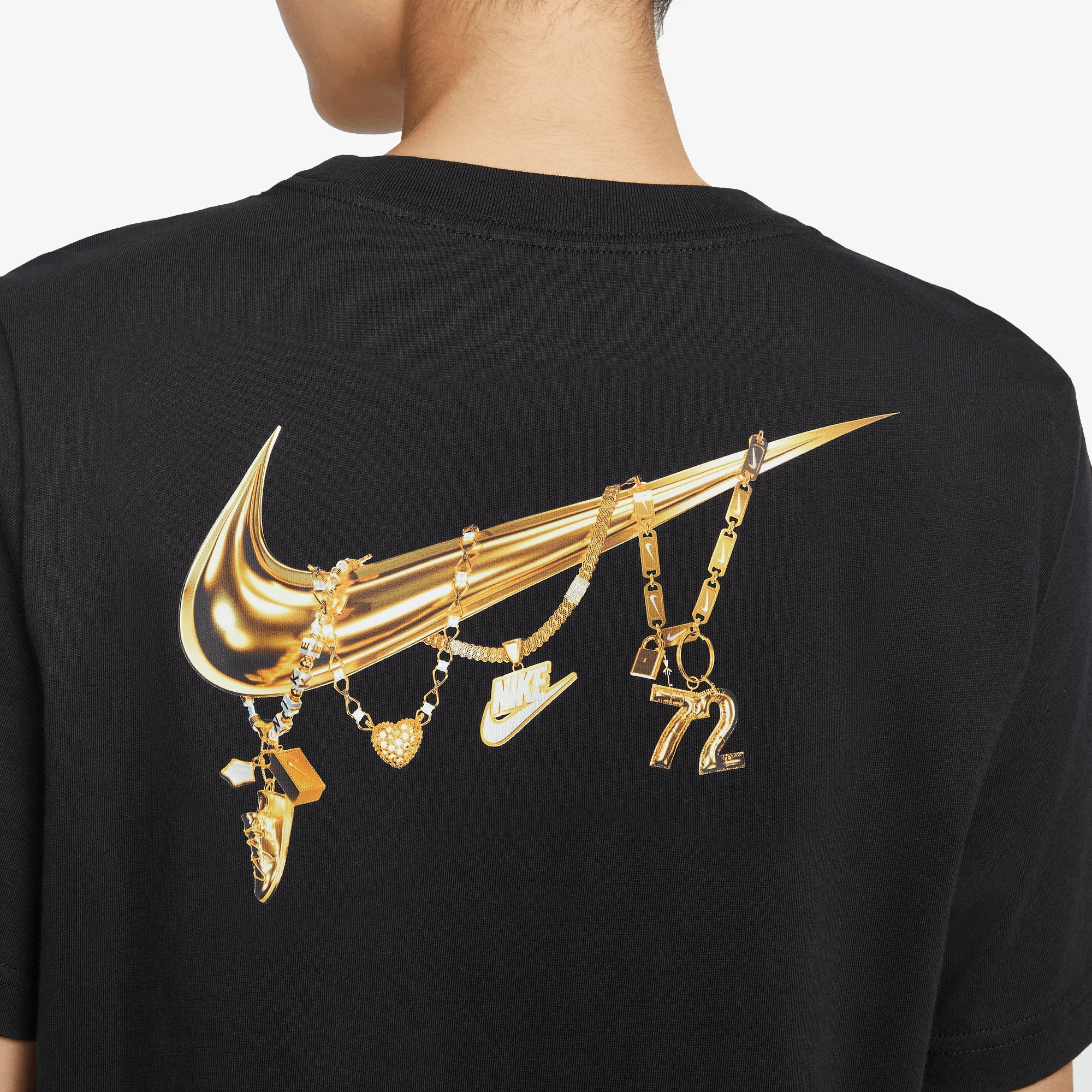 NIKE | LOOSE SHORT-SLEEVE GRAPHIC T-SHIRT { BLACK - Image 4