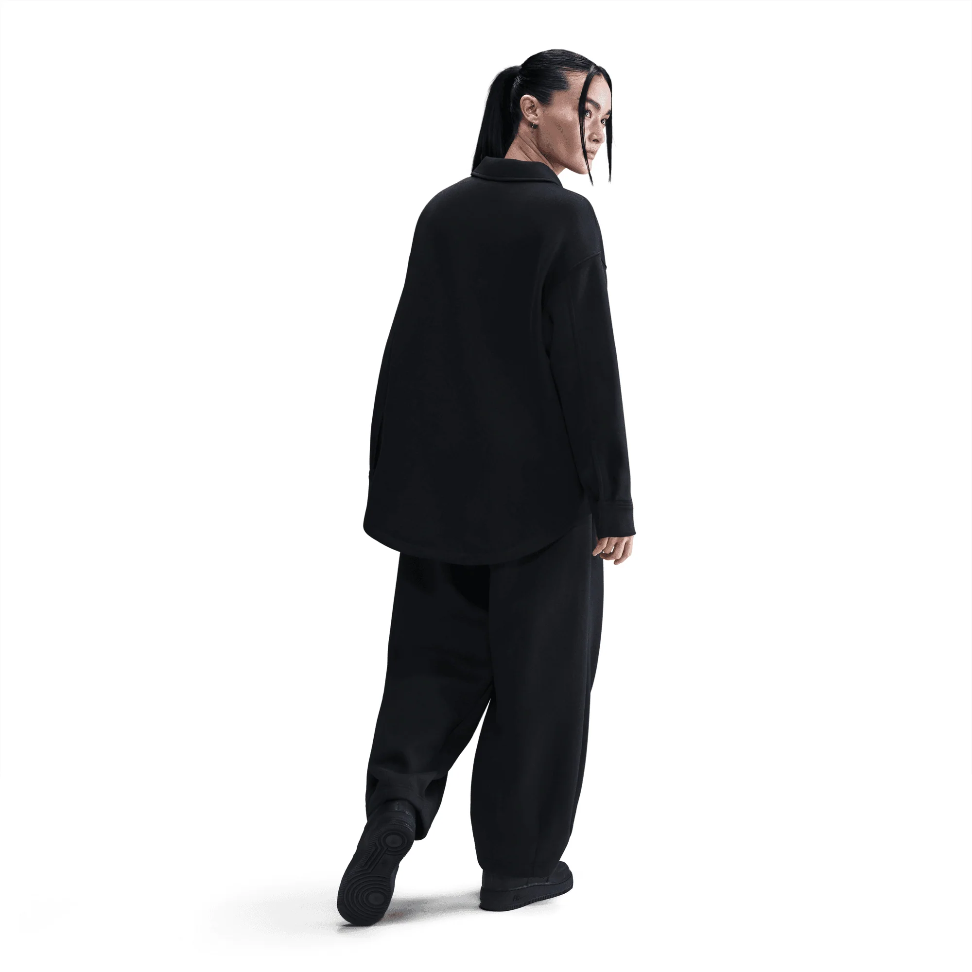 NIKE | PHOENIX FLEECE { BLACK/SAIL - Image 4