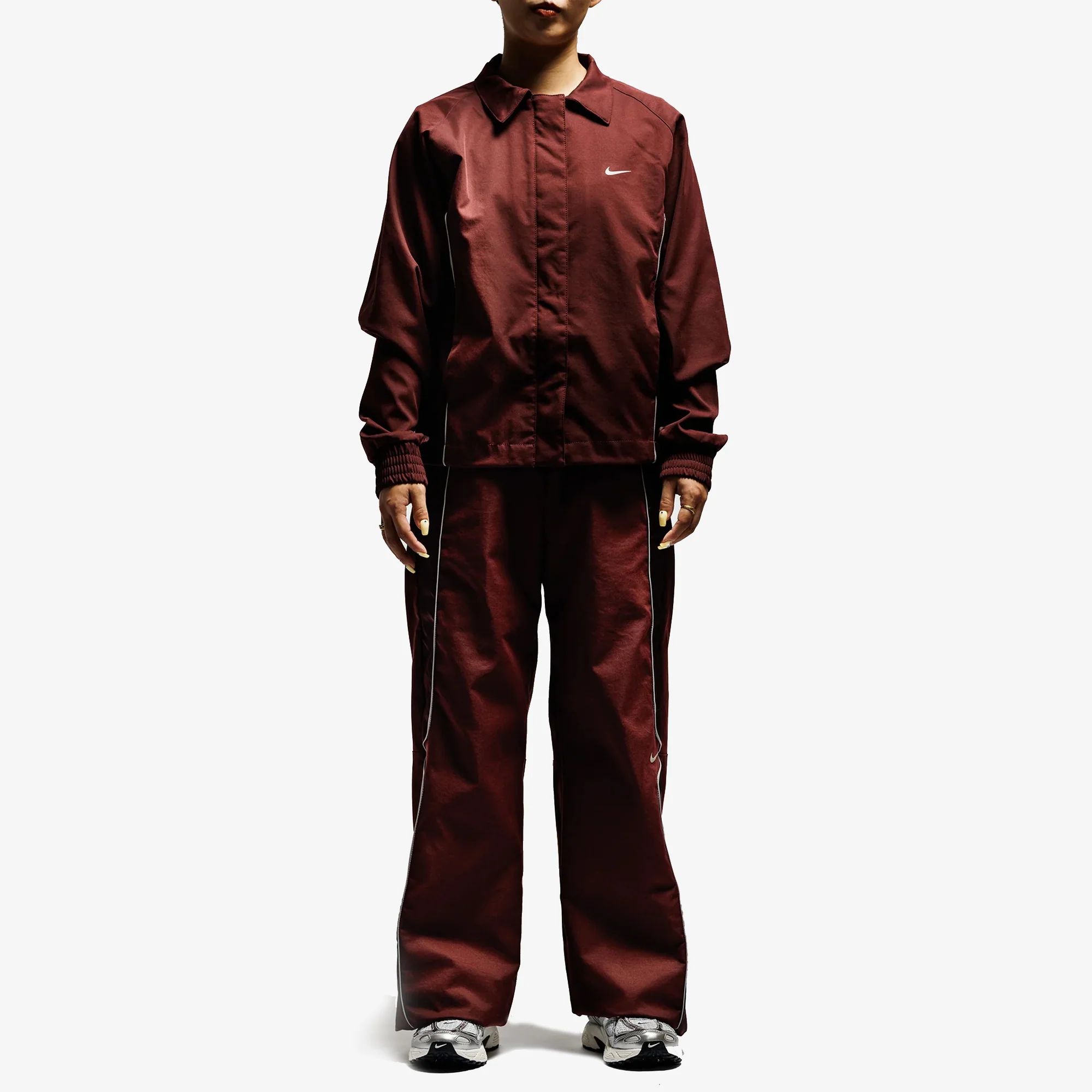 NIKE | WOVEN PANTS { BURGUNDY CRUSH/BURGUNDY CRUSH - Image 4