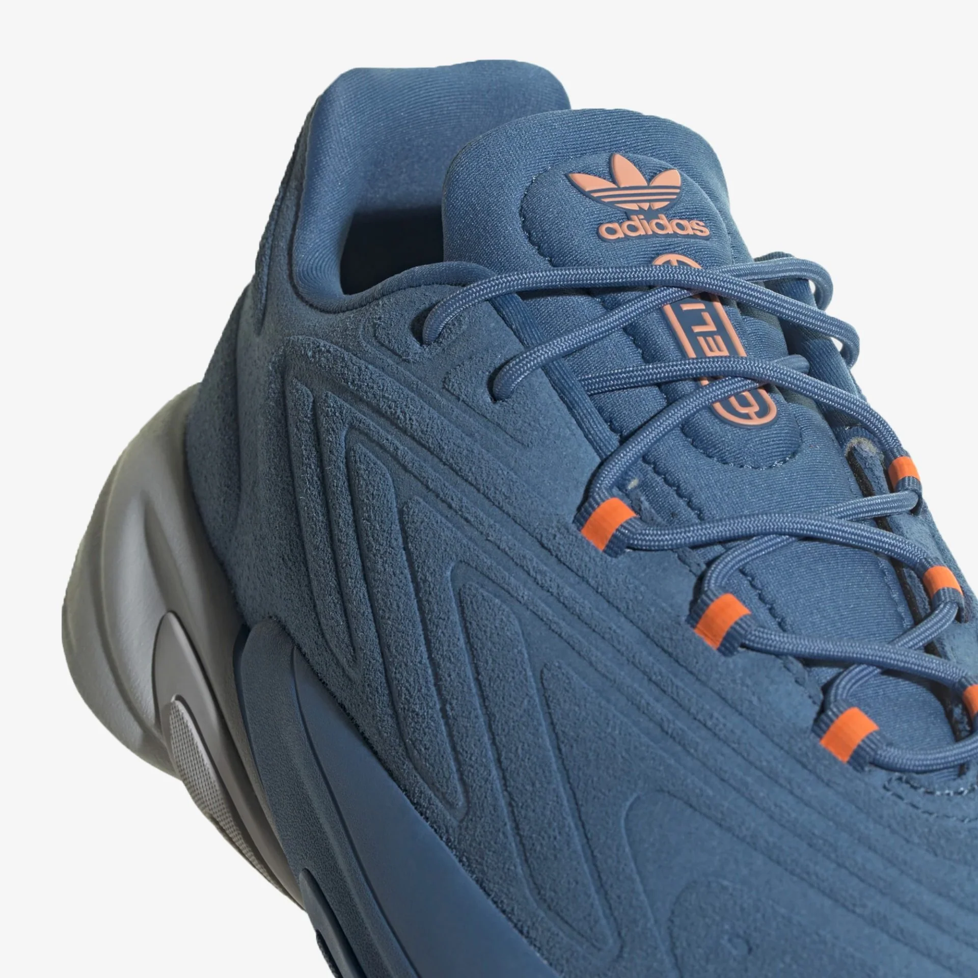Adidas Originals | OZELIA  { ALTERED BLUE - Image 3