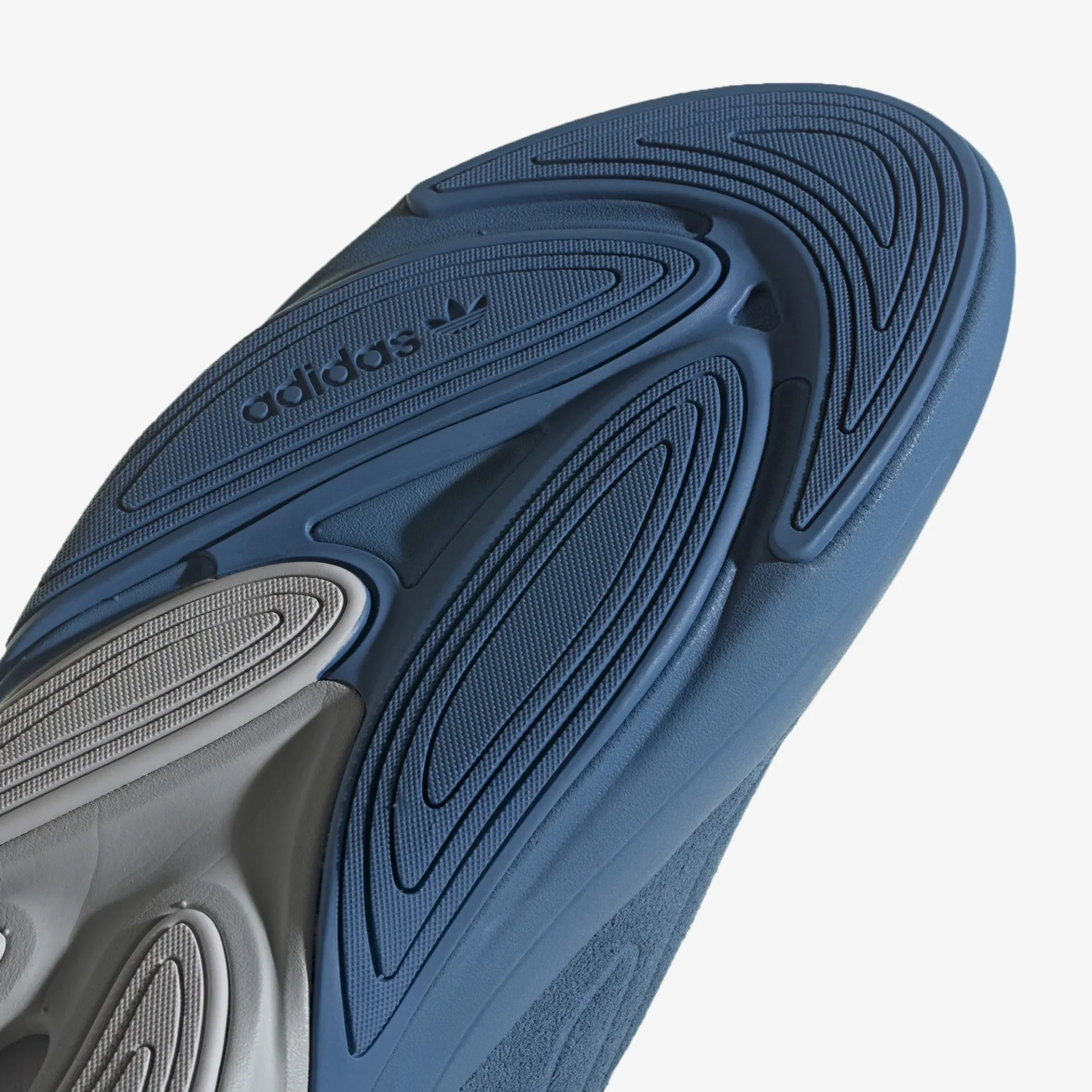 Adidas Originals | OZELIA  { ALTERED BLUE - Image 5