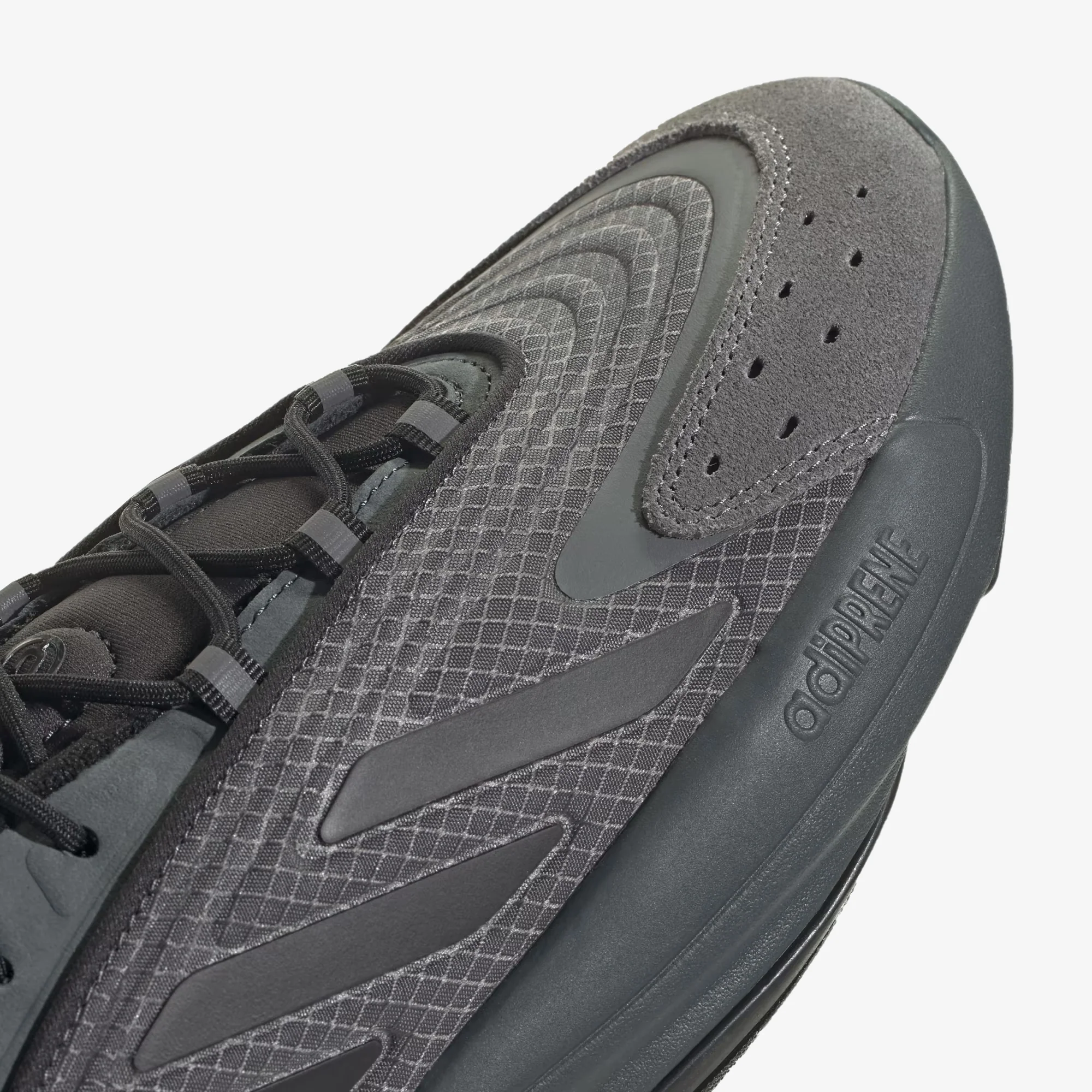 Adidas Originals | OZELIA { CARBON/CORE BLACK/GREY FIVE - Image 4