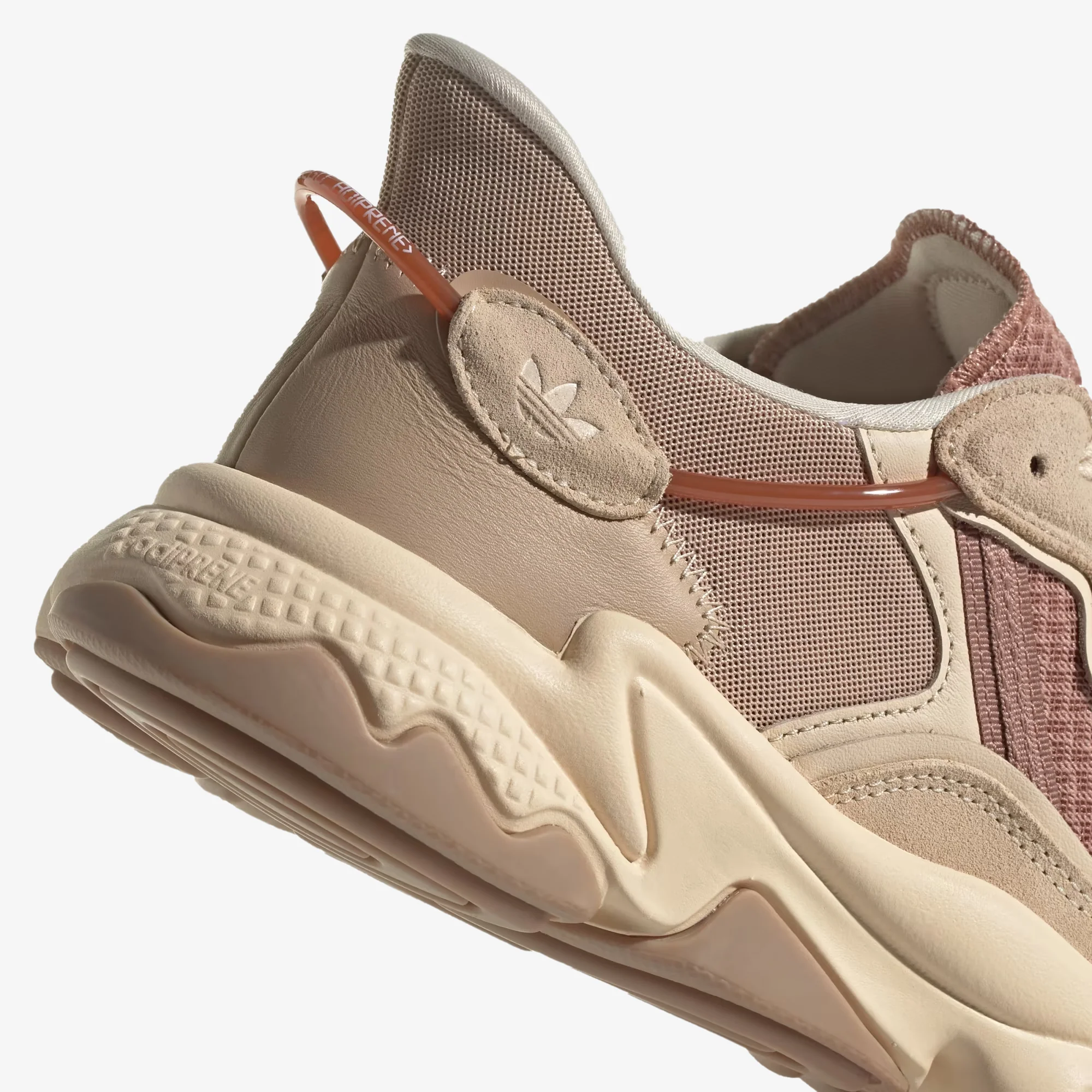 Adidas Originals | OZWEEGO { MAGIC BEIGE/CLAY STRATA/SAND STRATA - Image 5