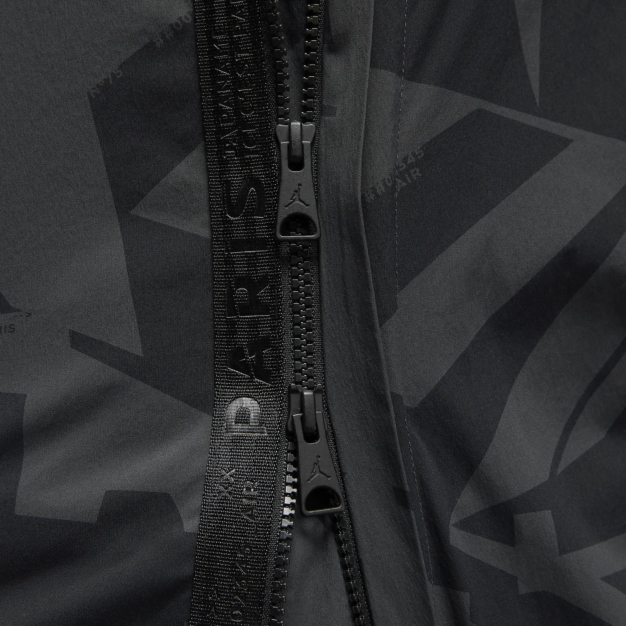 Jordan | PARIS SAINT-GERMAIN { BLACK/DARK SMOKE GREY - Image 4
