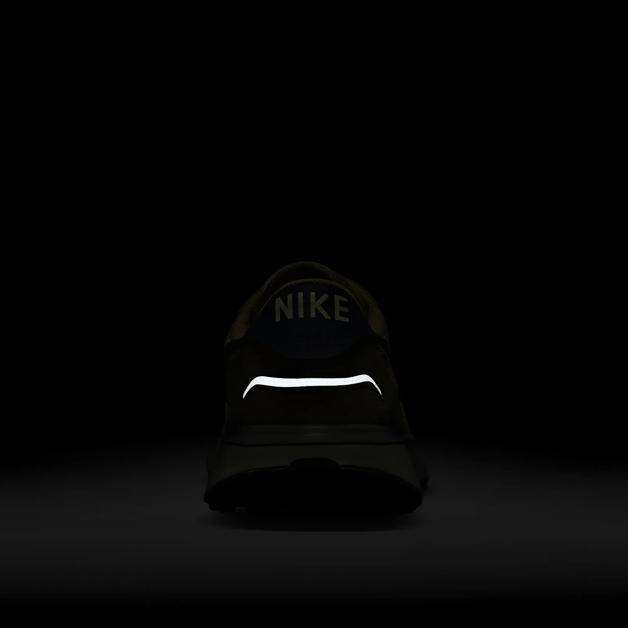 Nike | PHOENIX WAFFLE { LT OREWOOD BRN/MIDNIGHT NAVY-TEAM GOLD - Image 7