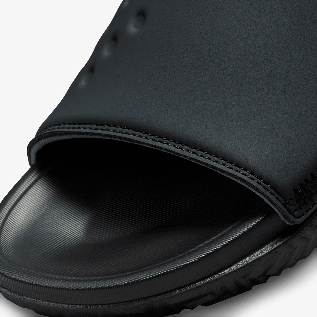 Jordan | PLAY SLIDE { ANTHRACITE/UNIVERSITY RED-BLACK - Image 4