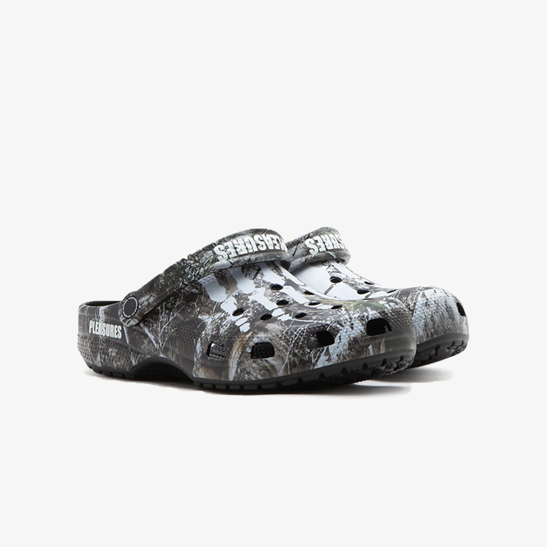Crocs | PLEASURES CLASSIC CLOG "CAMO" - Image 2