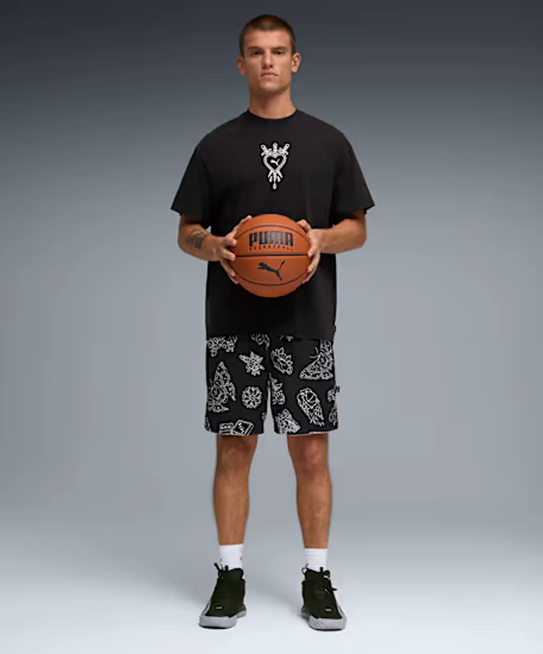 PUMA | SWISH N' INK ABOVE-KNEE 7" BASKETBALL SHORTS { BLACK-AOP - Image 7