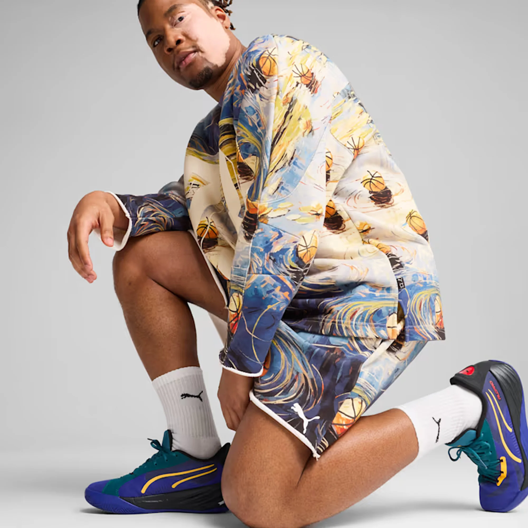 PUMA | X DYLAN EXHIBIT PRINTED TERRY SHORT { VIVID BLUE - Image 6