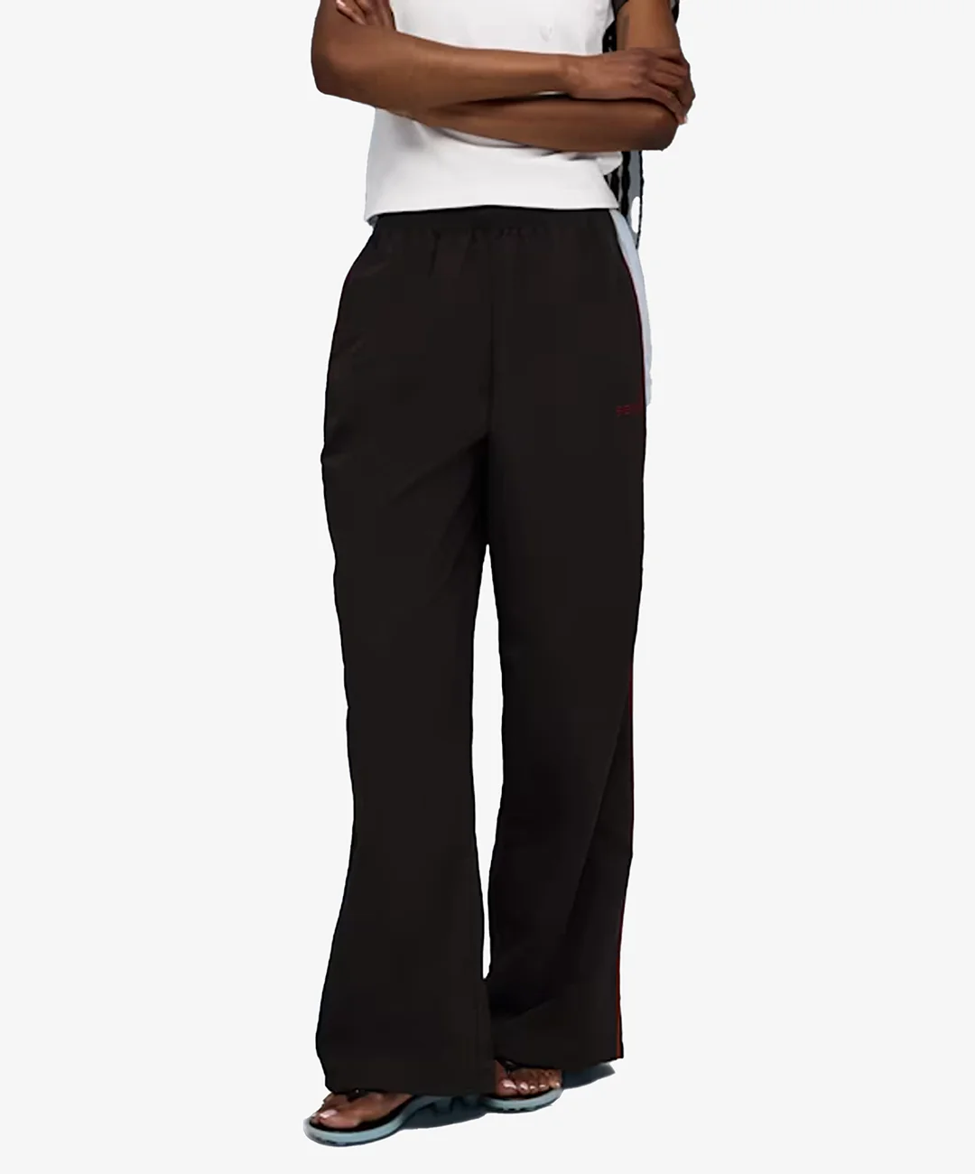 Puma | x PIPING TRACK PANTS { BLACK - Image 4