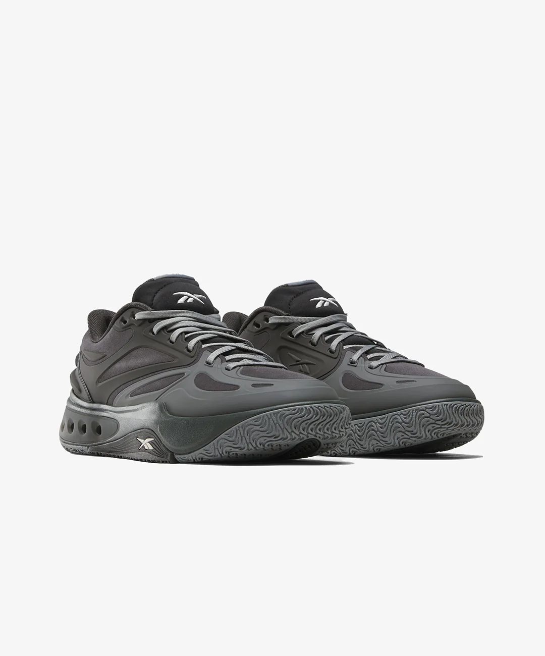 Reebok | ENGINE A BASKETBALL { BLACK - Image 3
