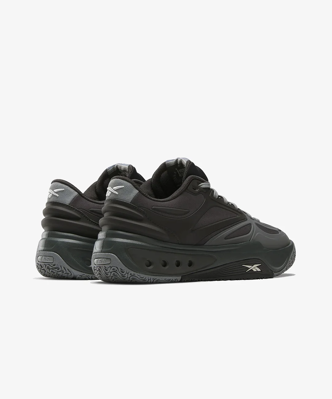Reebok | ENGINE A BASKETBALL { BLACK - Image 4