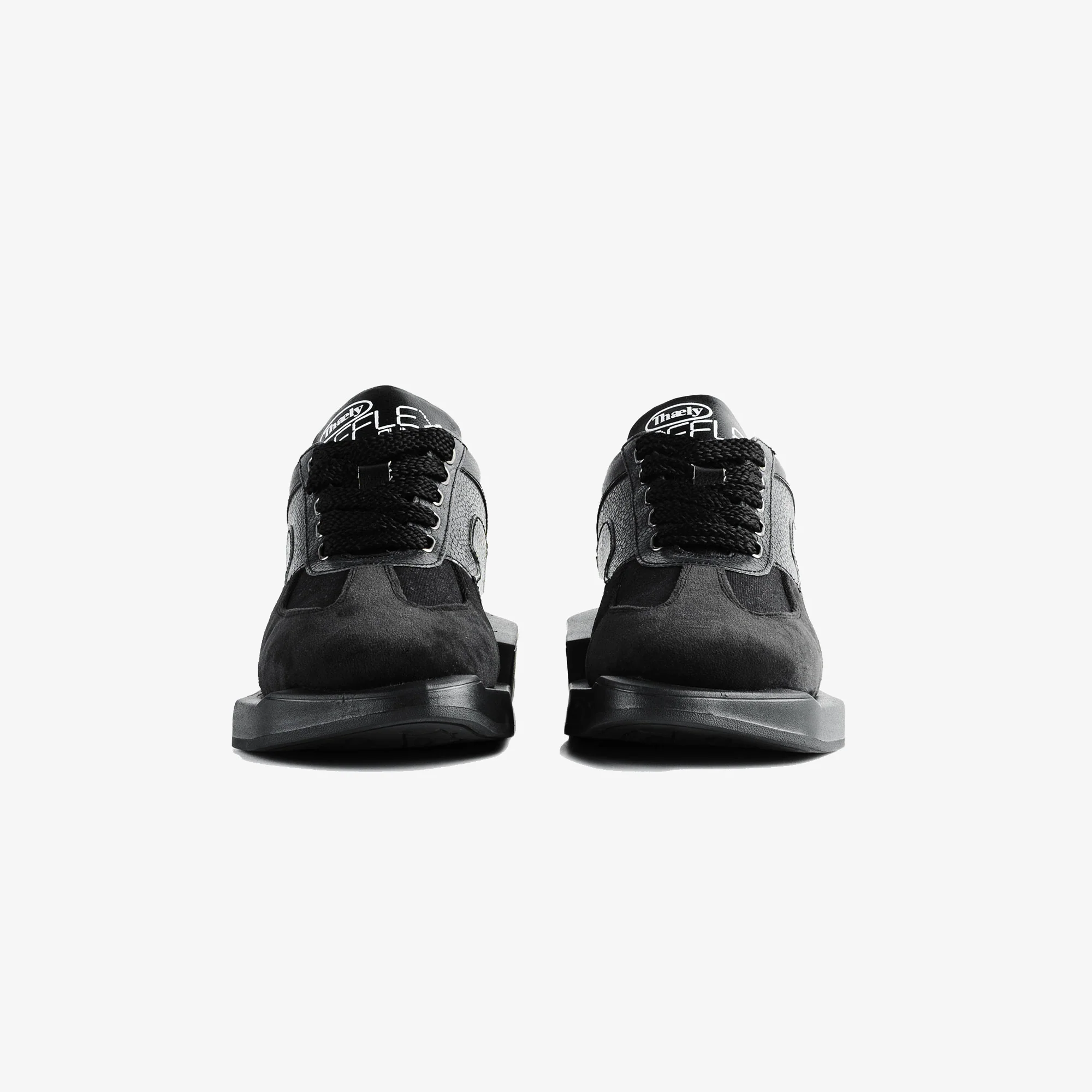 Thaely | REFLEX RUNNER { BLACK VULTURE - Image 3