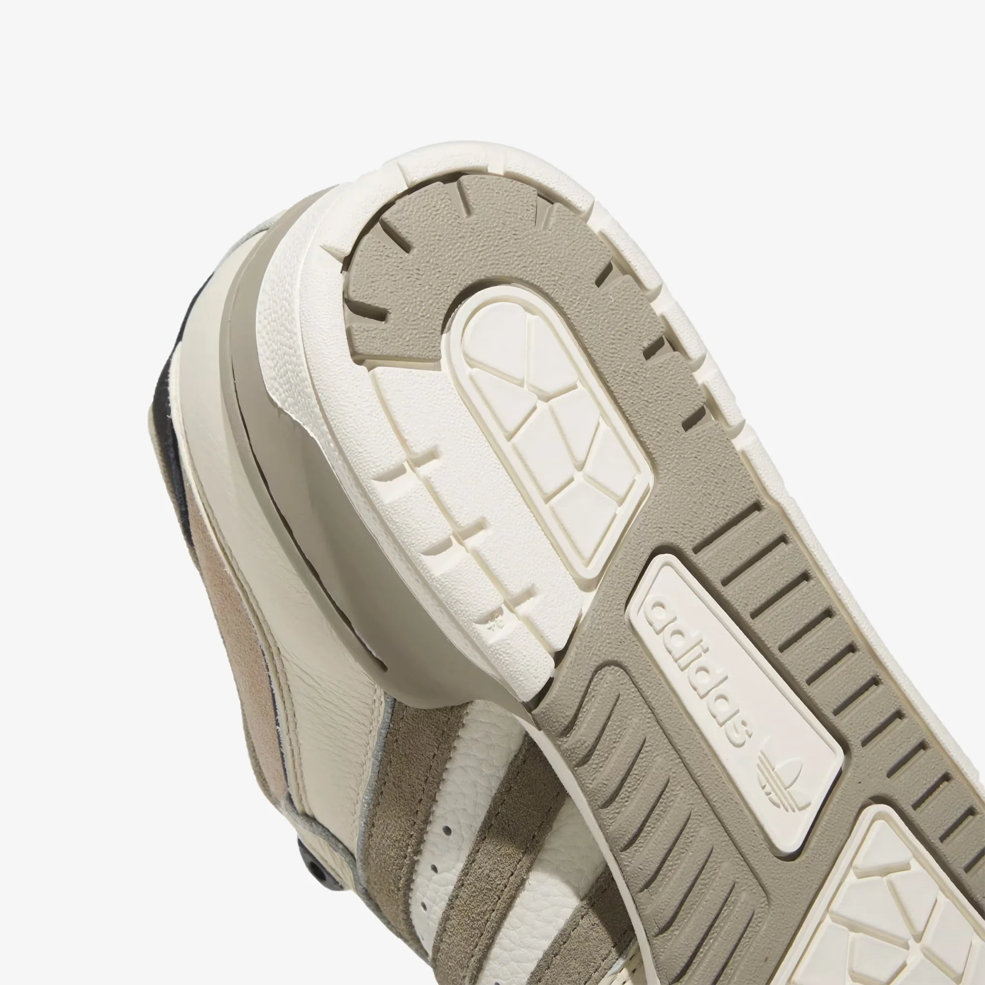 Adidas Originals | RIVALRY 86 LOW { OFF WHITE/CORE BLACK/WONDER BEIGE - Image 5