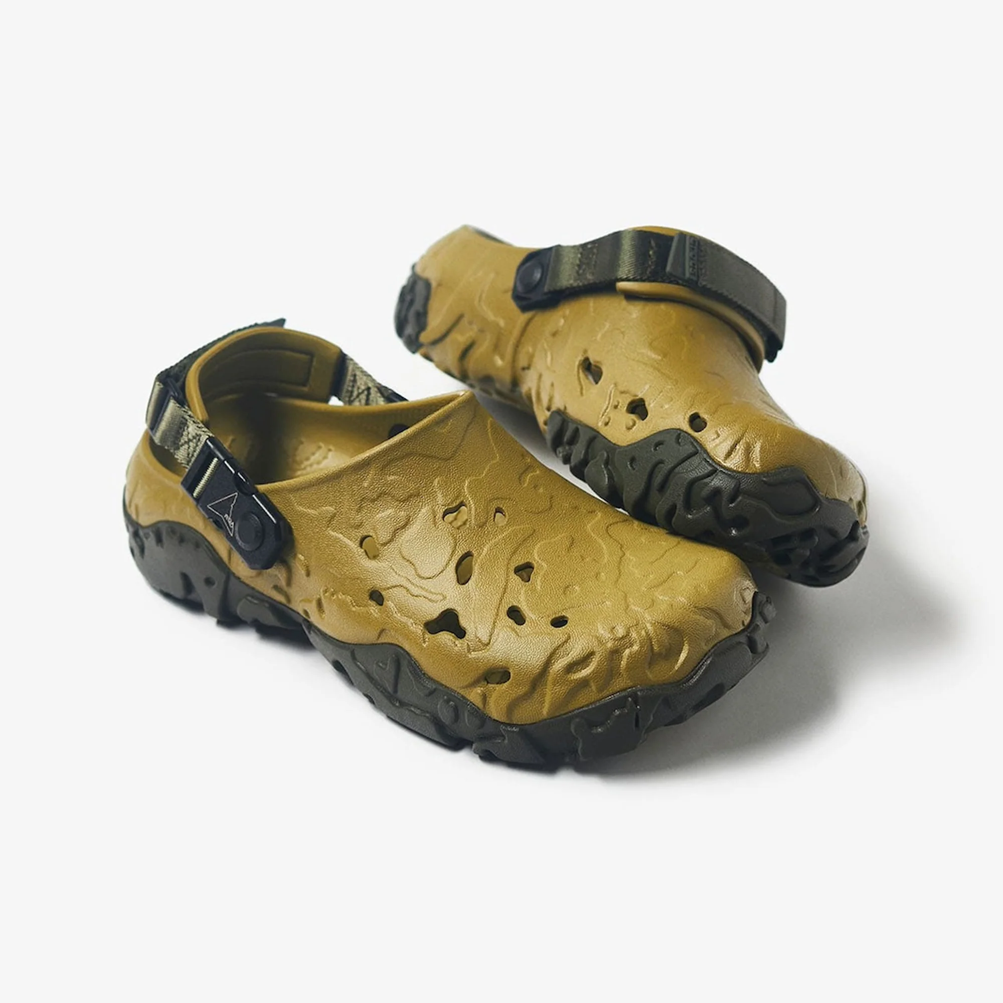 Crocs | ROA X CROCS ATATLAS CLOG { ALOE/MLTI - Image 2
