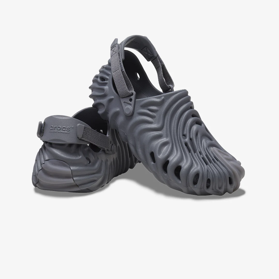 Crocs | SALEHE BEMBURY POLLEX CLOG { NIAGARA - Image 2