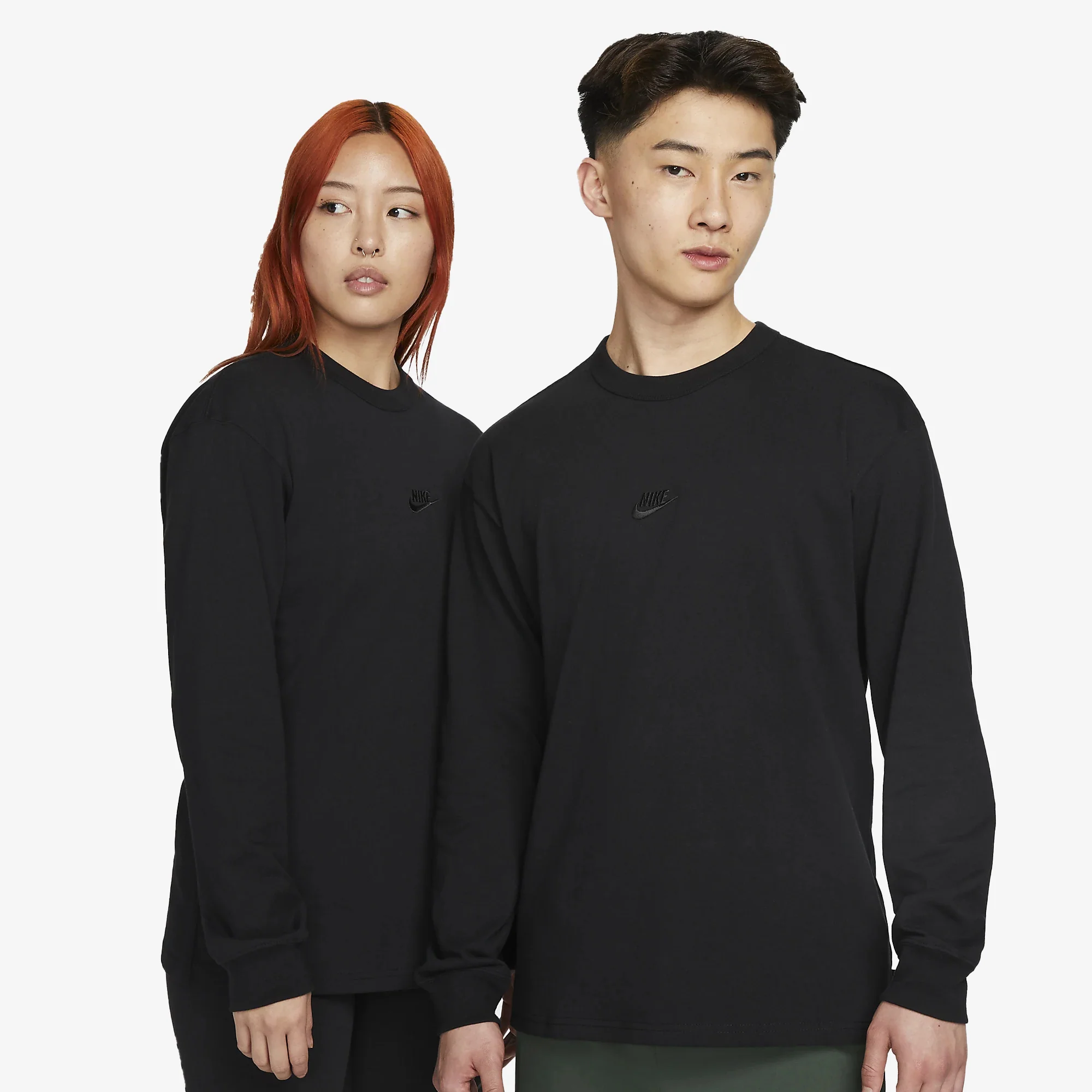 Nike | SPORTSWEAR PREMIUM ESSENTIALS { BLACK/BLACK