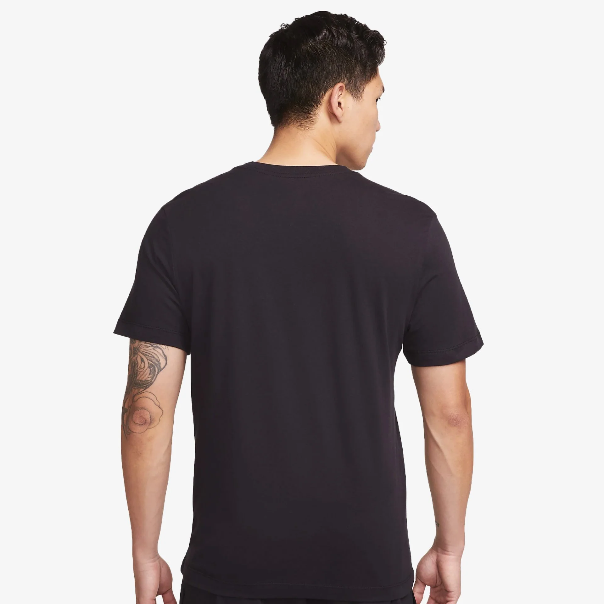 Nike | SPORTSWEAR T-SHIRT { BLACK - Image 3