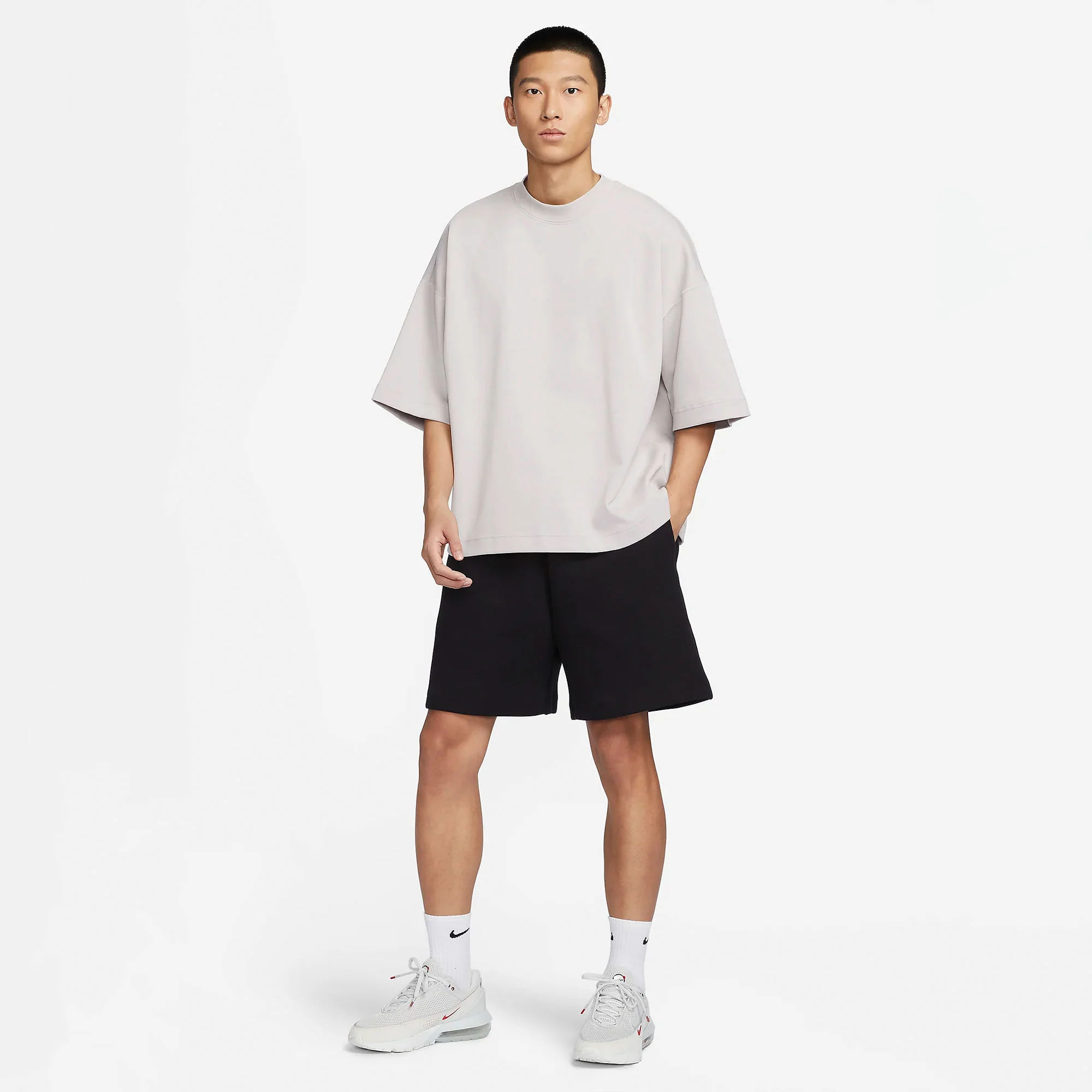 Nike | SPORTSWEAR TECH FLEECE REIMAGINED { LT IRON ORE - Image 6