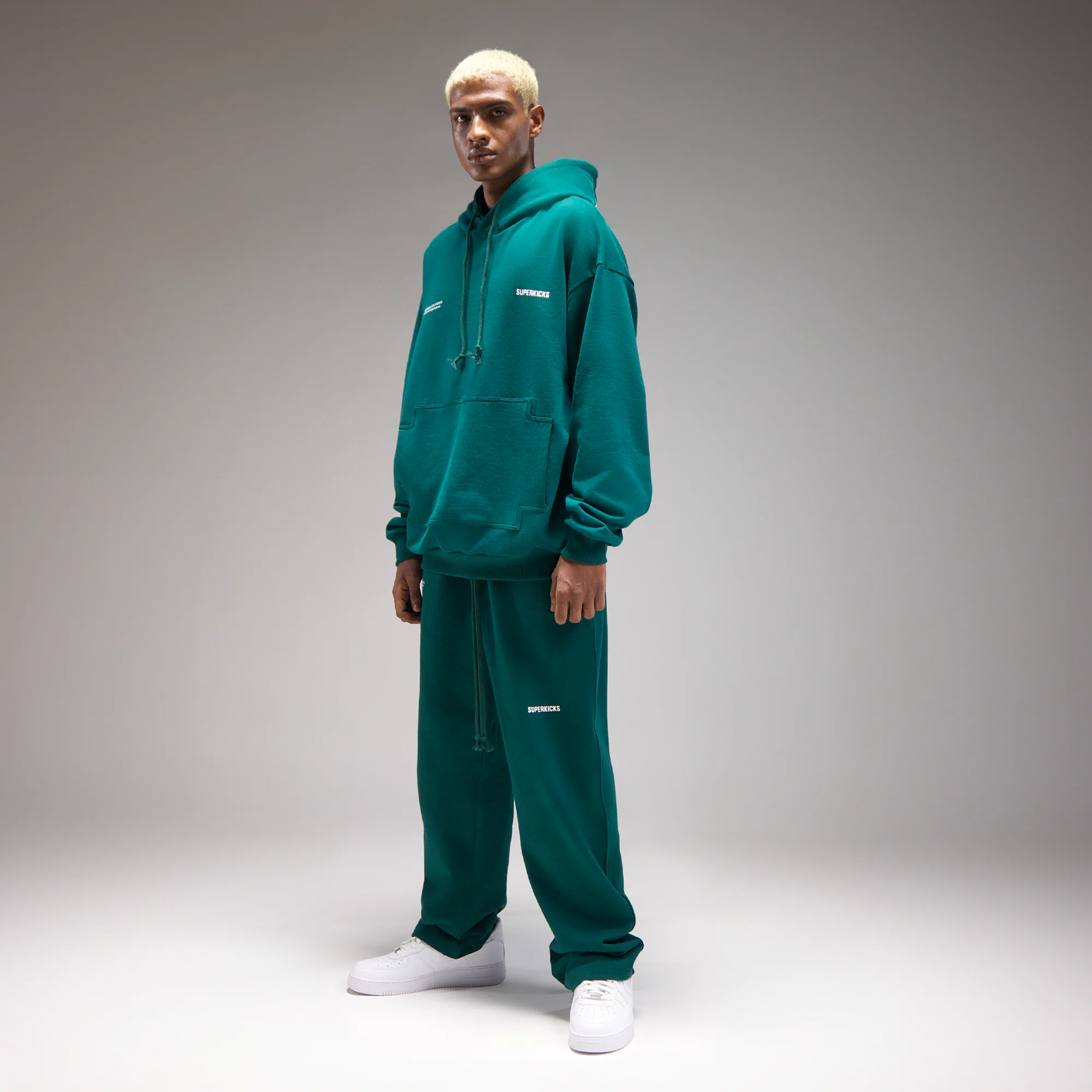 Superkicks | CORE 3.0 UNISEX SWEATPANT “GREEN” - Image 3