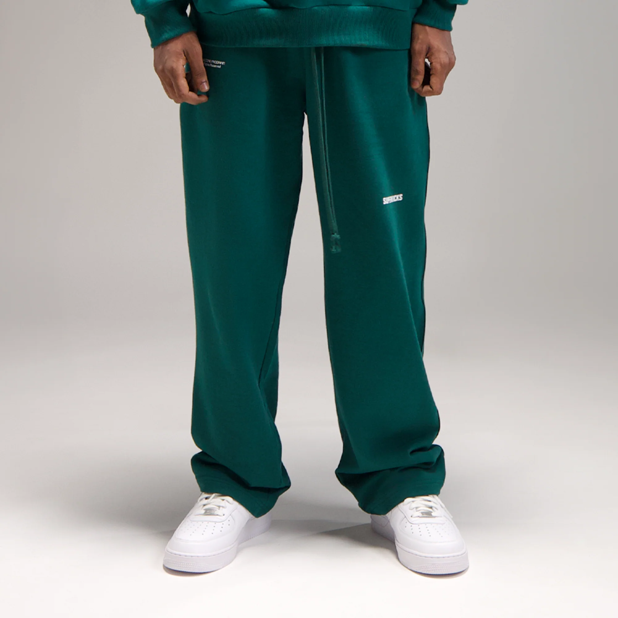 Superkicks | CORE 3.0 UNISEX SWEATPANT “GREEN” - Image 4