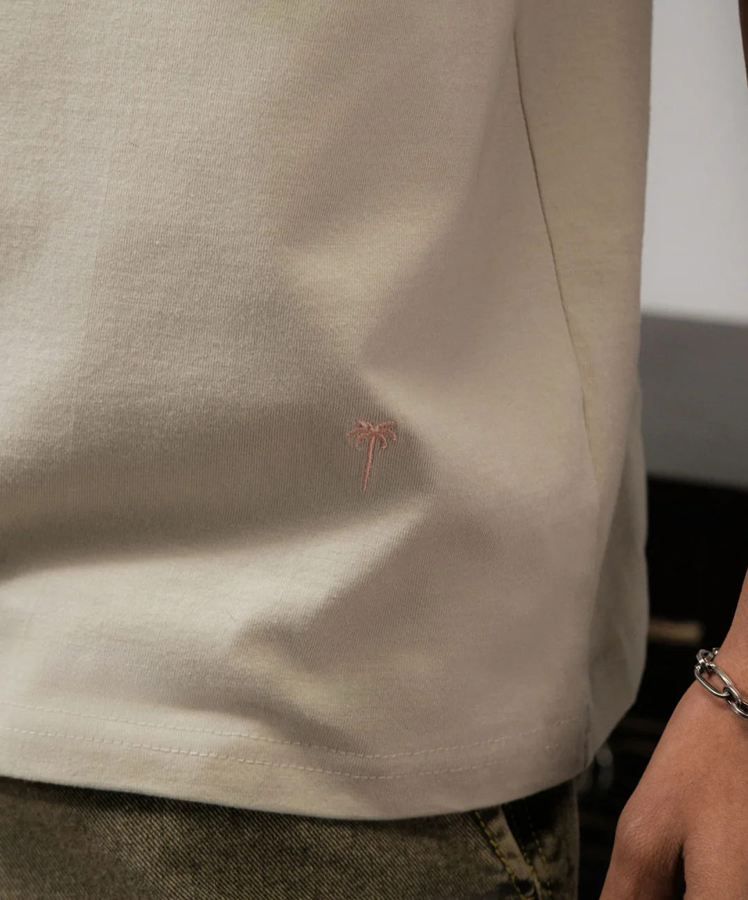 SUPERKICKS | PALM TEE { BEIGE/BROWN - Image 4