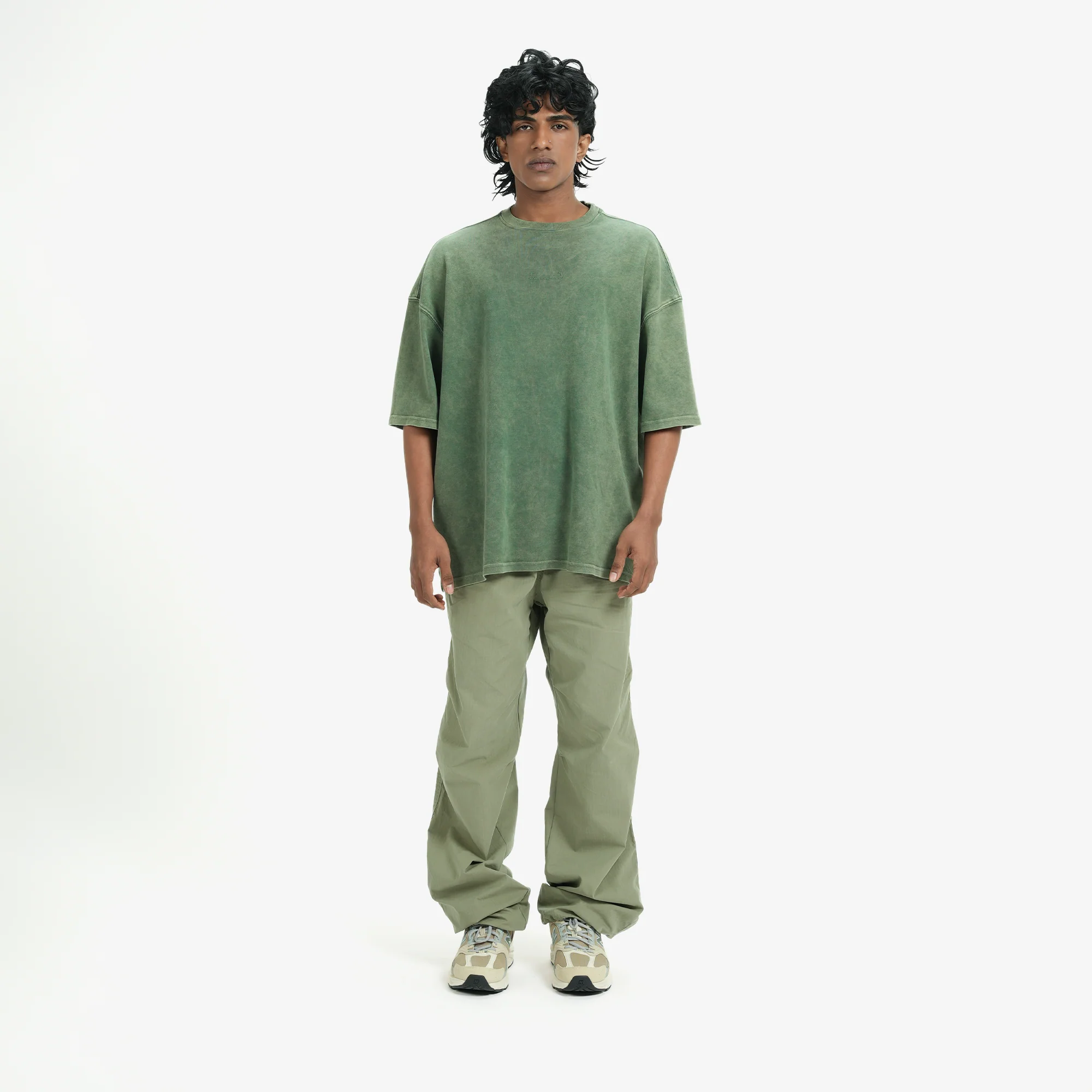 Superkicks | SIGNATURE WASHED TEE { OLIVE GREEN - Image 4
