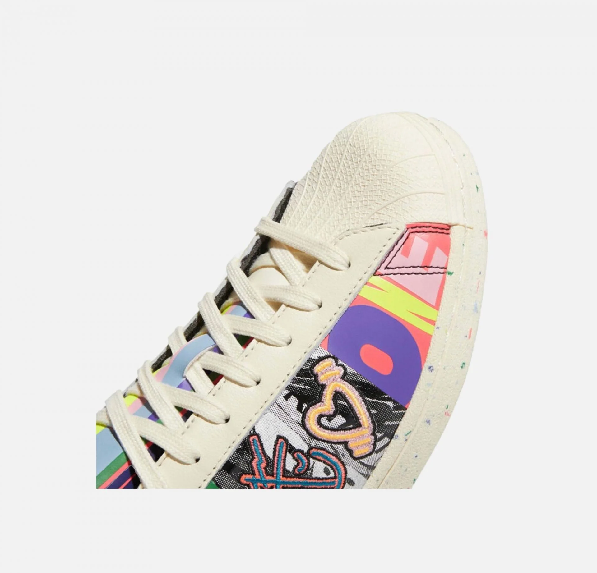 Adidas Originals | SUPERSTAR PRIDE { CREAM WHITE / CORE BLACK - Image 4