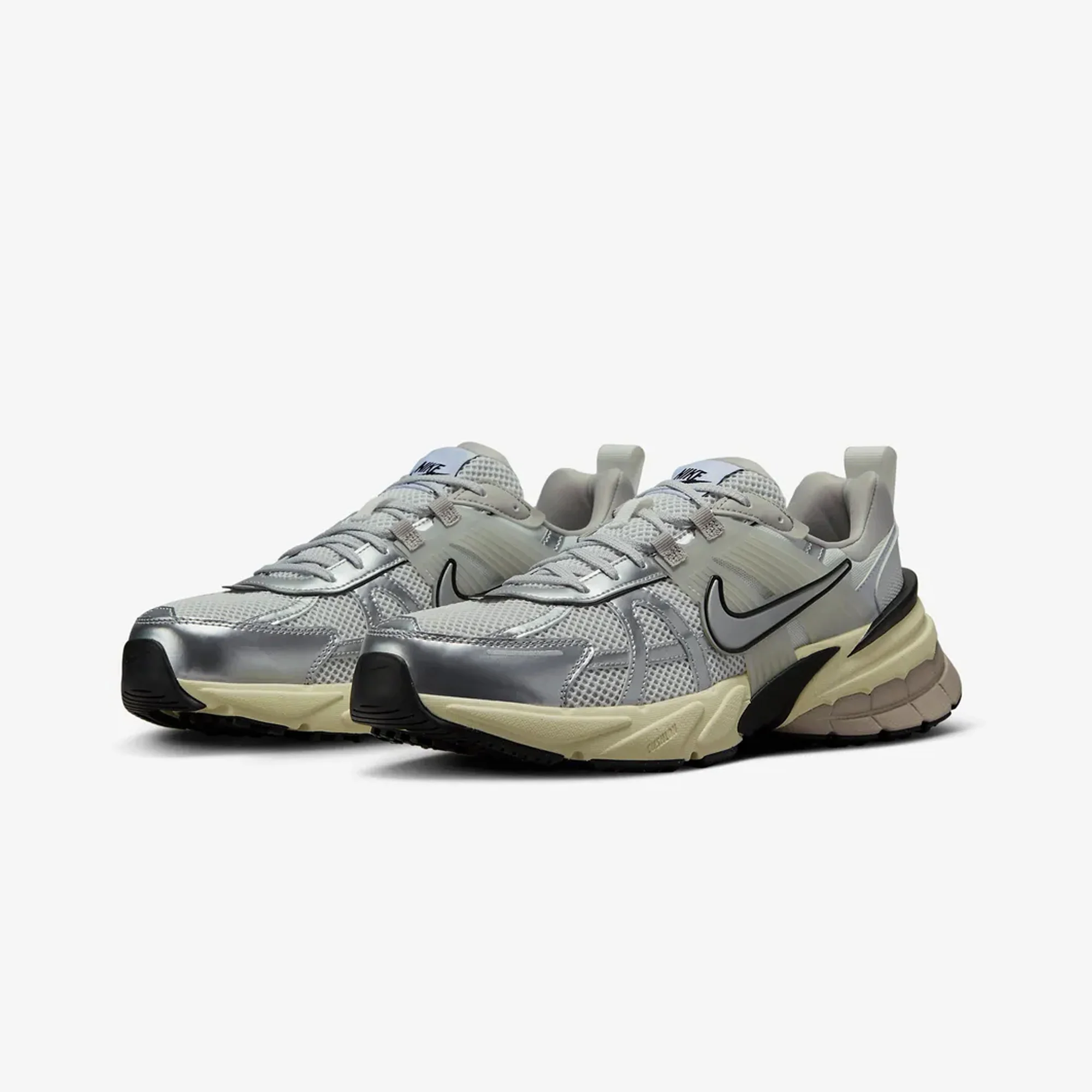 Nike | V2K RUN { SUMMIT WHITE/METALLIC SILVER - Image 2