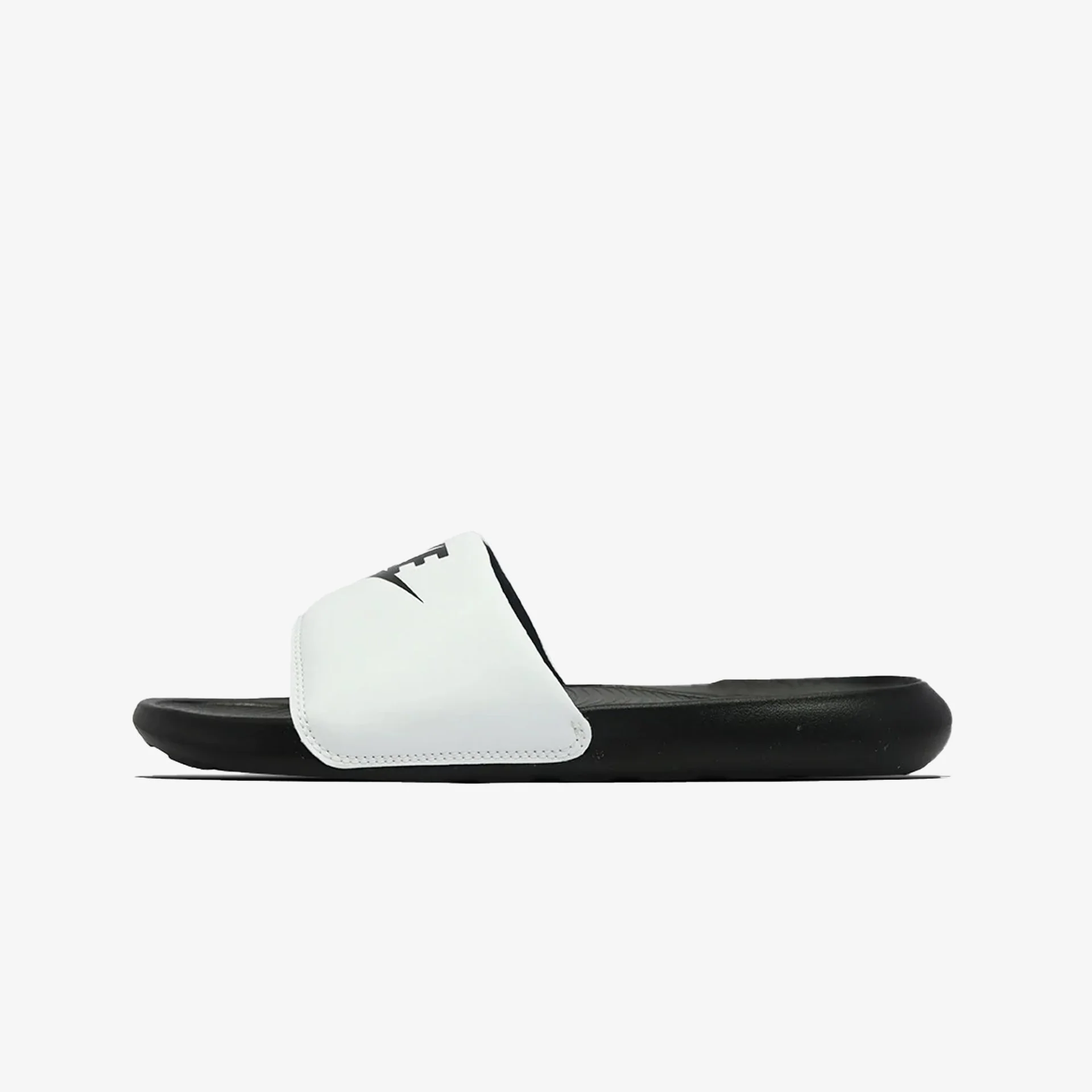 Nike | VICTORI ONE MIX SLIDE { BLACK/WHITE - Image 3