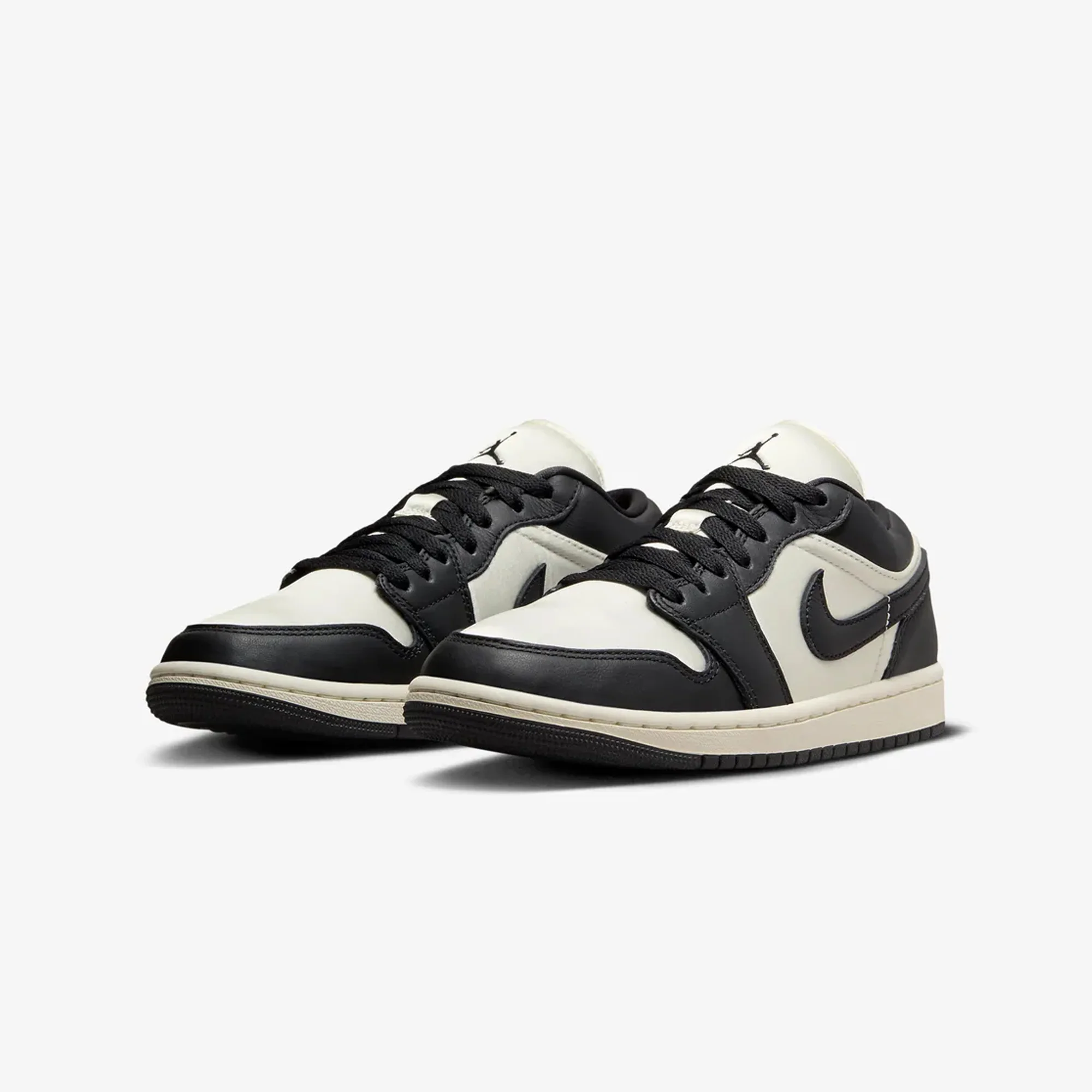Jordan | AIR JORDAN 1 SE  { SAIL/BLACK-SAIL - Image 2