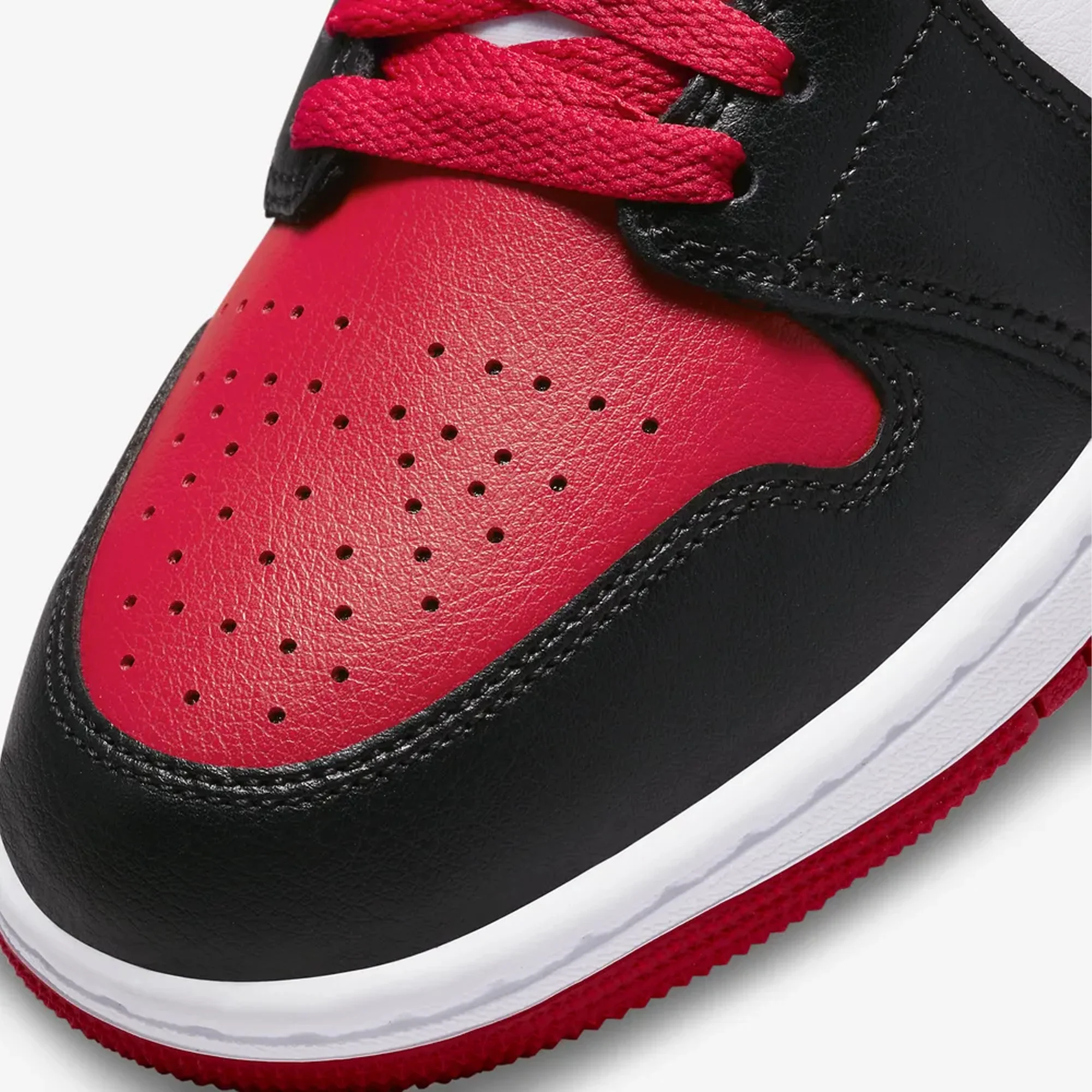 Jordan | AIR JORDAN 1 MID { BLACK/GYM RED-WHITE - Image 5