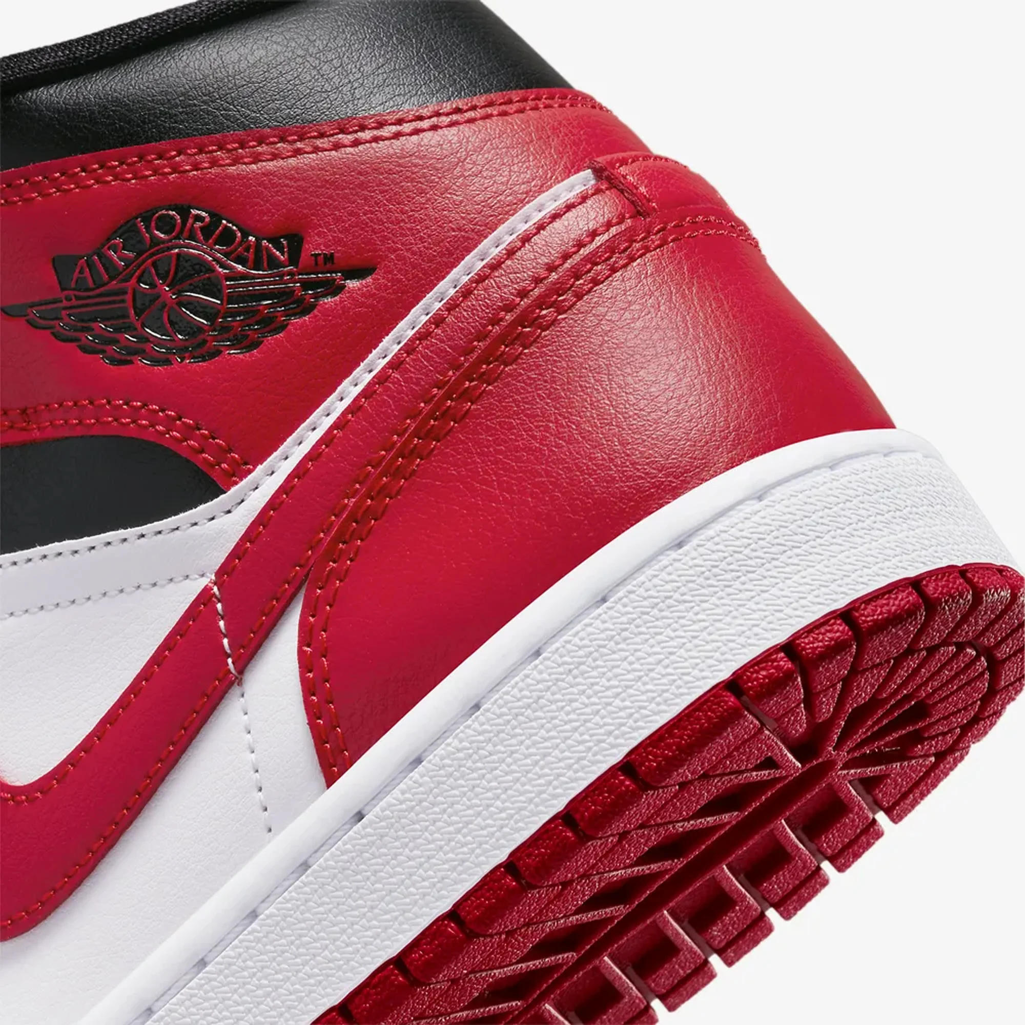 Jordan | AIR JORDAN 1 MID { BLACK/GYM RED-WHITE - Image 6