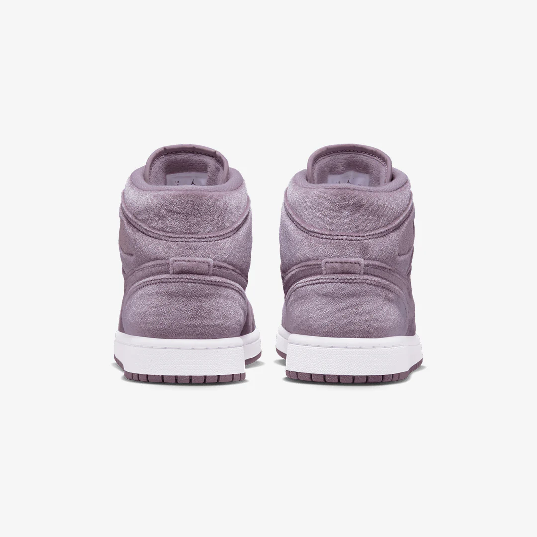 Jordan | AIR JORDAN 1 MID SE { WHITE/PURPLE SMOKE - Image 4