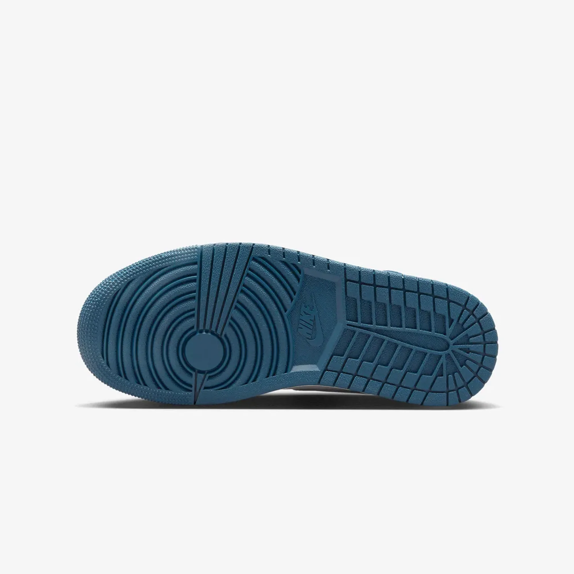 Jordan | AIR JORDAN 1 MID { SKY J FR BLUE/OZONE BLUE-SAIL - Image 6