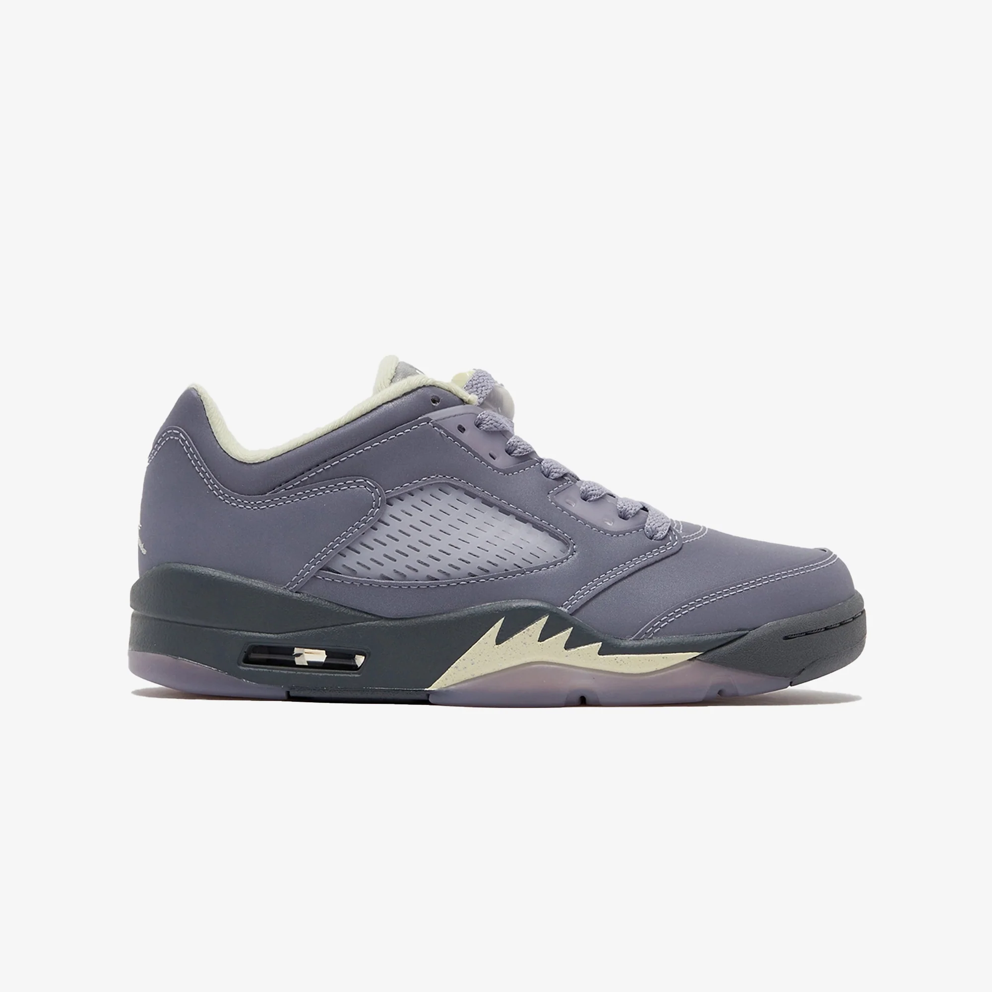 Jordan | AIR JORDAN 5 RETRO LOW { INDIGO HAZE/FIRE RED-METALLIC SILVER