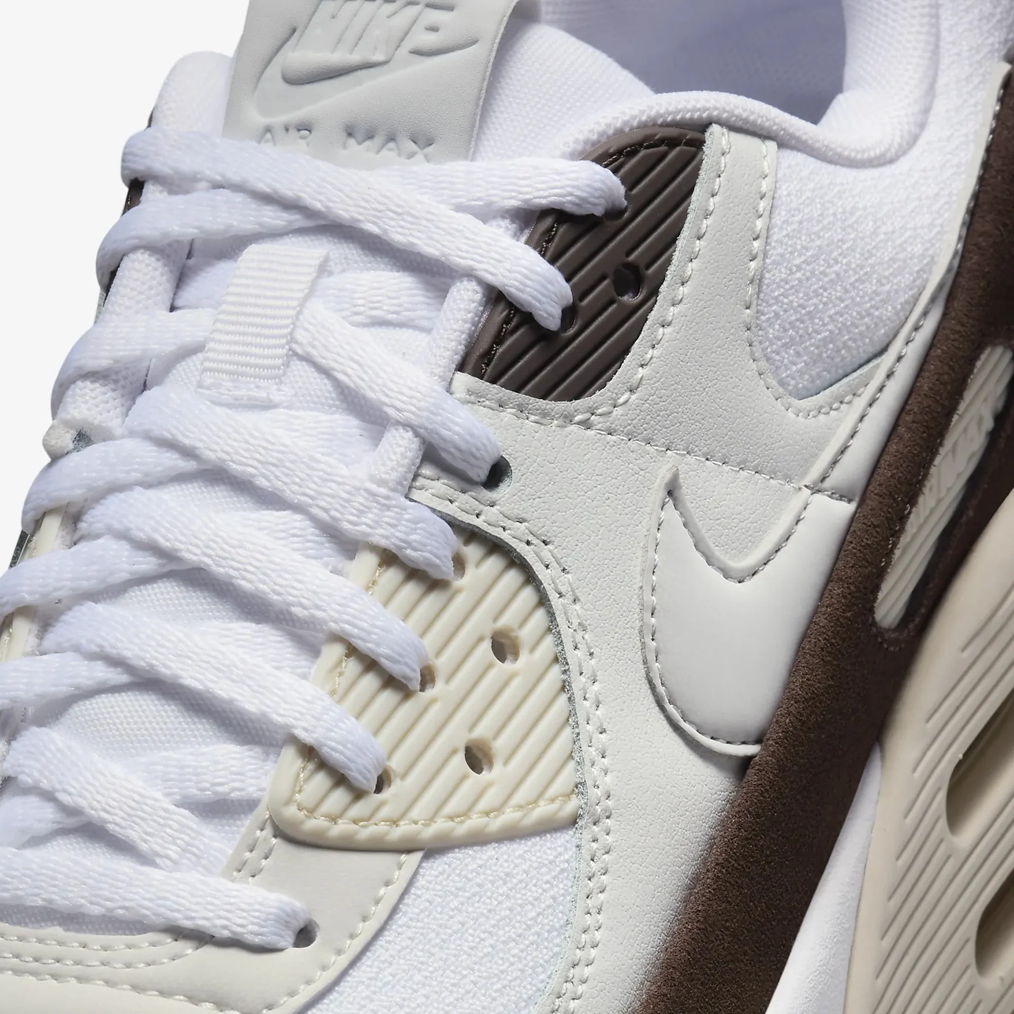 Nike | AIR MAX 90 LV8 { WHITE/PHOTON DUST-BAROQUE BROWN - Image 4