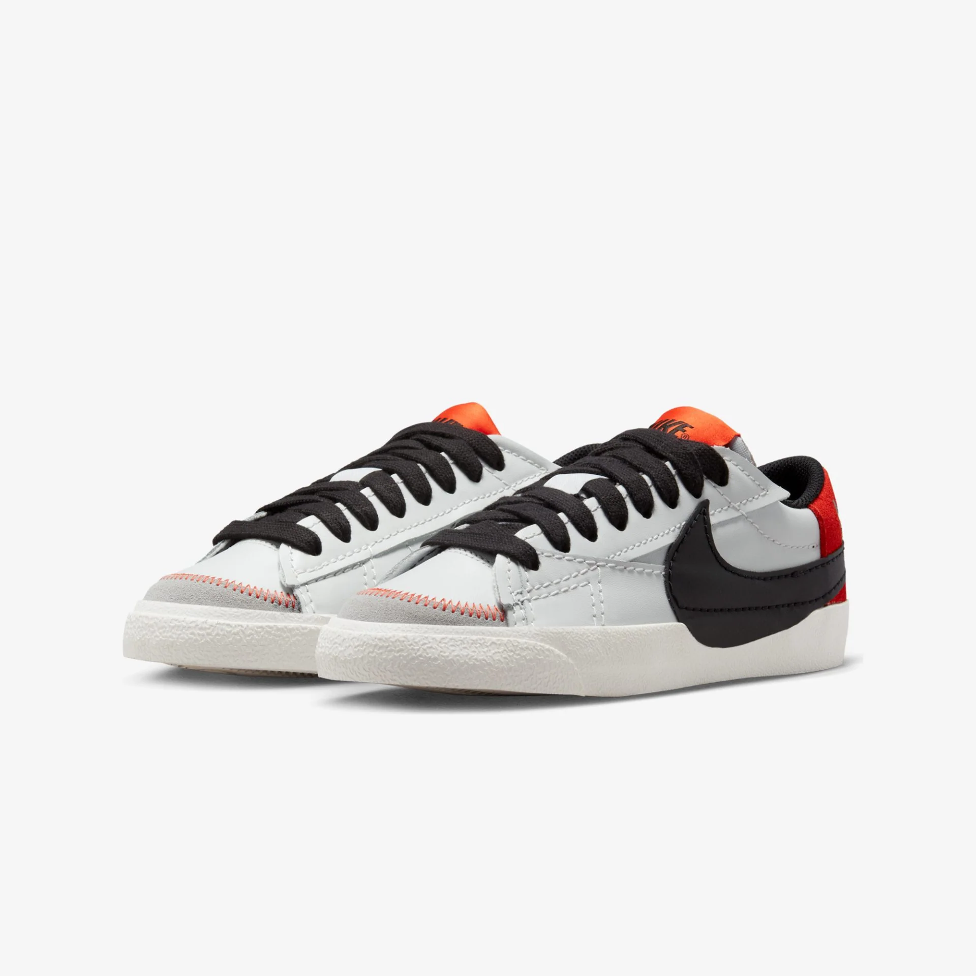 Nike | BLAZER LOW '77 JUMBO { BLACK-PICANTE RED - Image 2