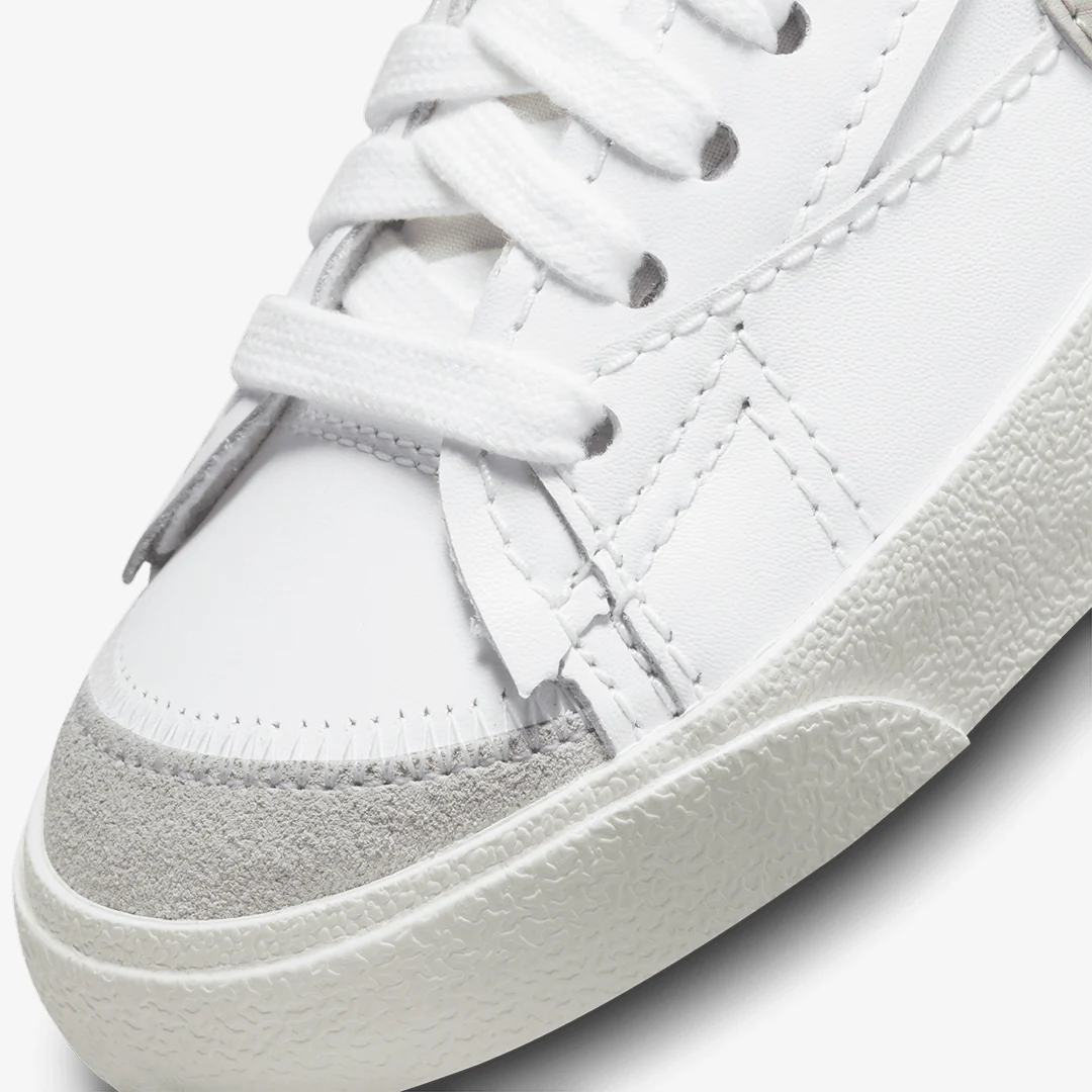Nike | BLAZER LOW '77 JUMBO { WHITE/PINK OXFORD-ROSE WHISPER-WHITE - Image 4