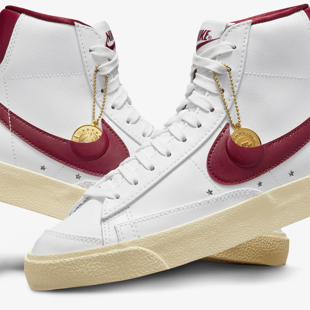 Nike | BLAZER MID '77 SE { WHITE - Image 4