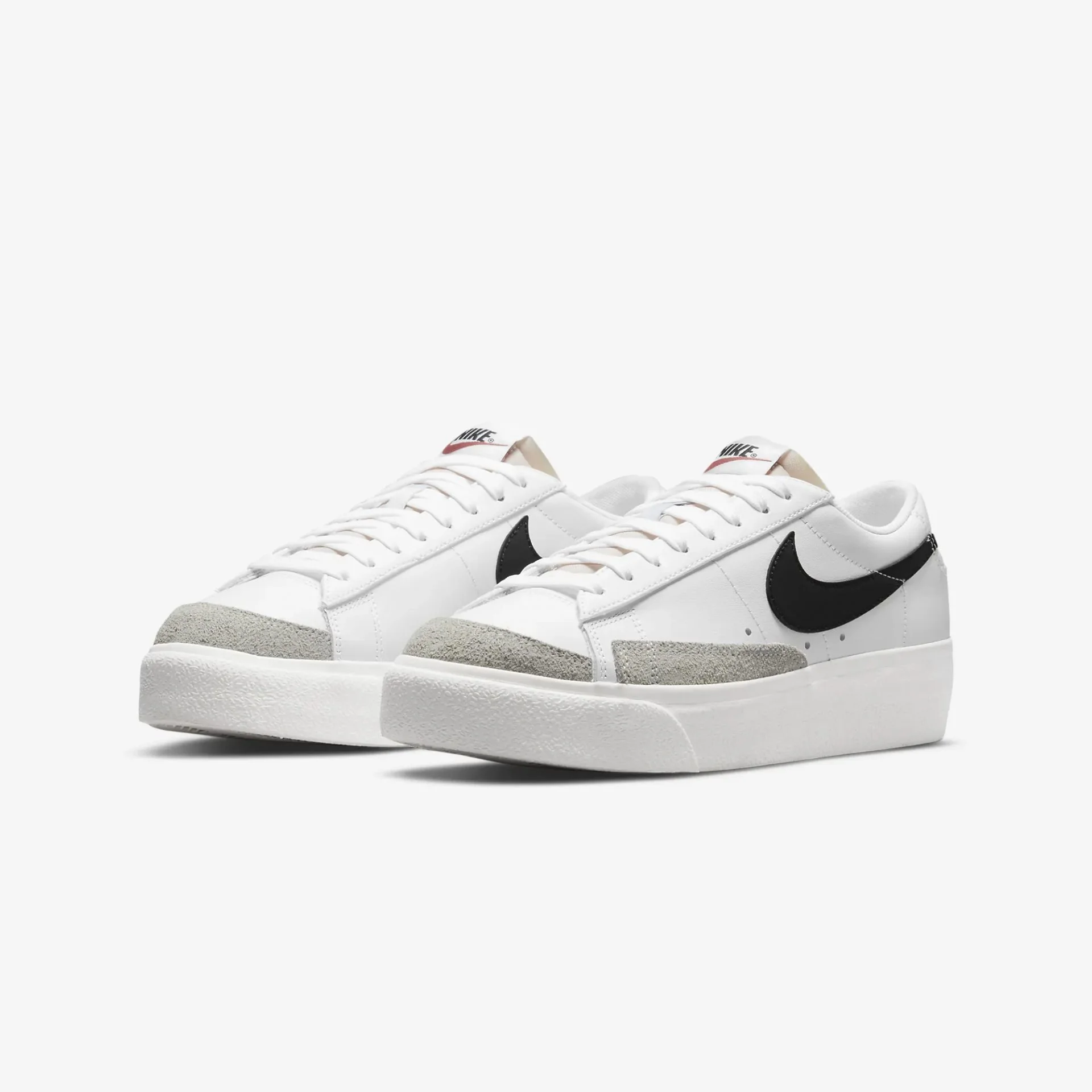 Nike | BLAZER LOW PLATFORM - Image 2