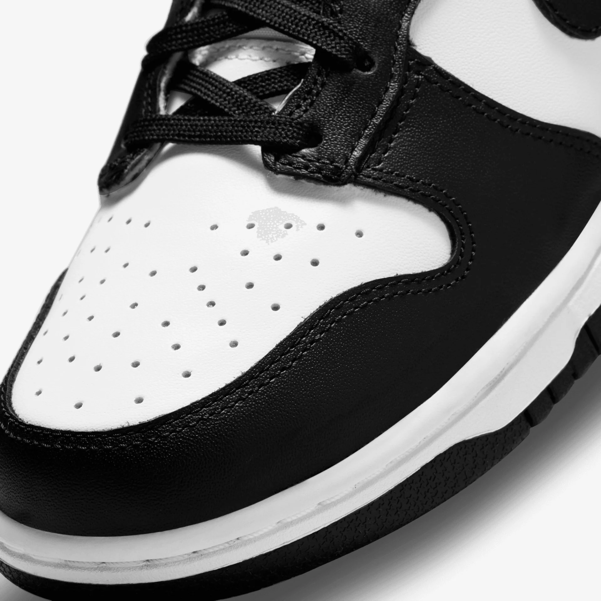 Nike | DUNK HIGH { BLACK/WHITE - Image 4