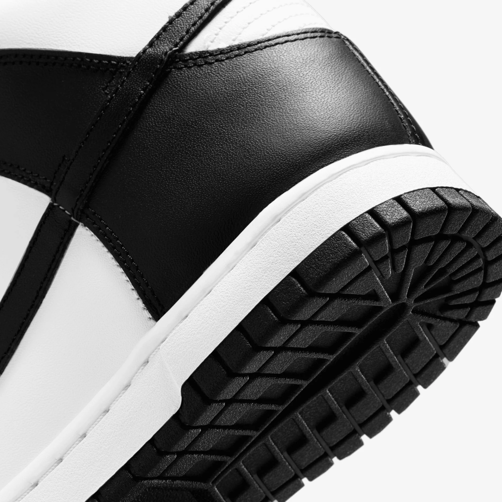 Nike | DUNK HIGH { BLACK/WHITE - Image 5