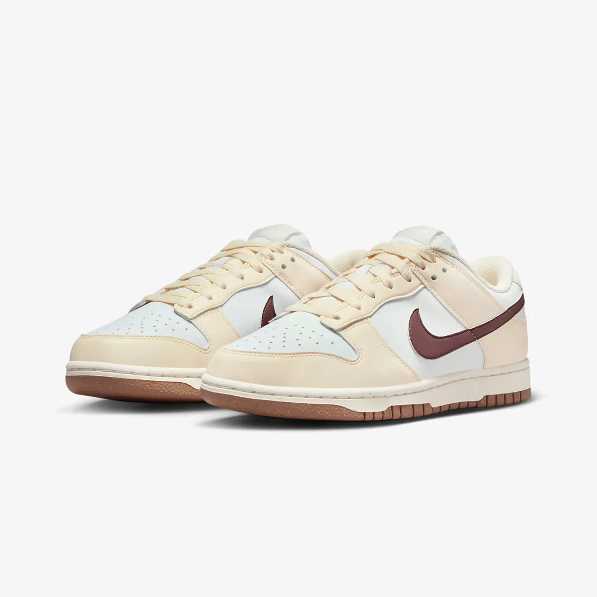 Nike | DUNK LOW { COCONUT MILK/SMOKEY MAUVE-SUMMIT WHITE - Image 2