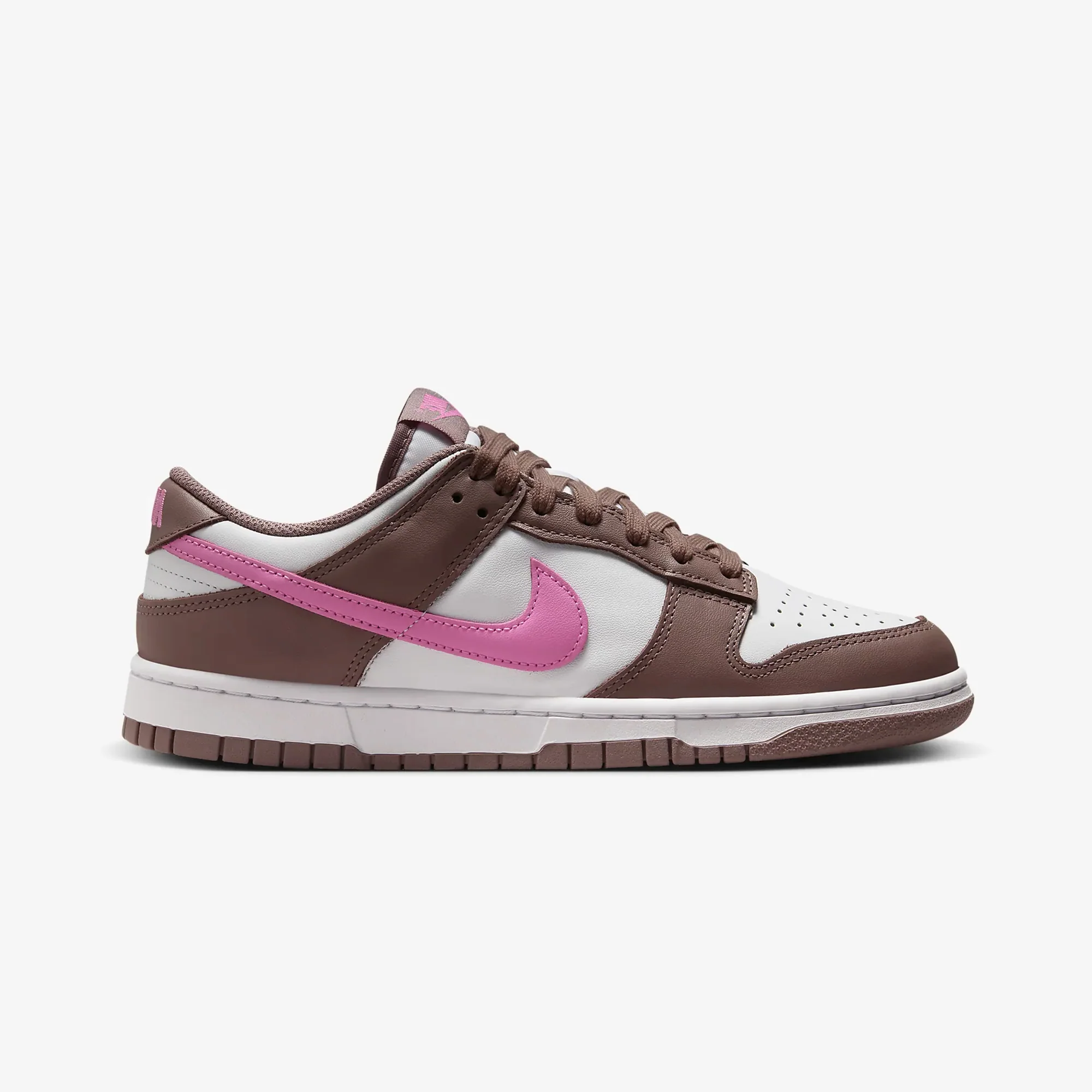 Nike | DUNK LOW { SMOKEY MAUVE/PLAYFUL PINK-WHITE