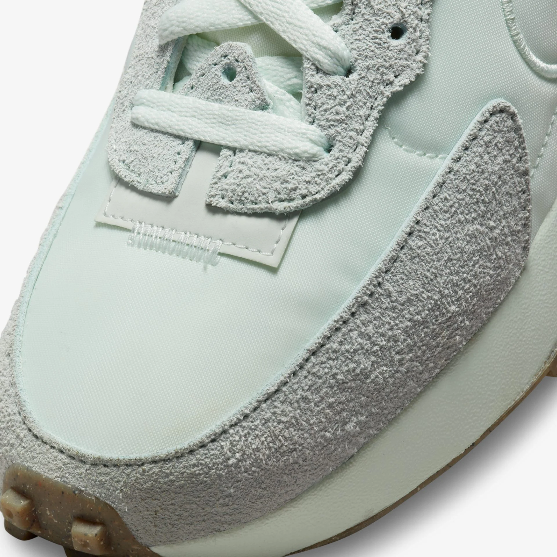 Nike | FONTANKA WAFFLE { BARELY GREEN - Image 4