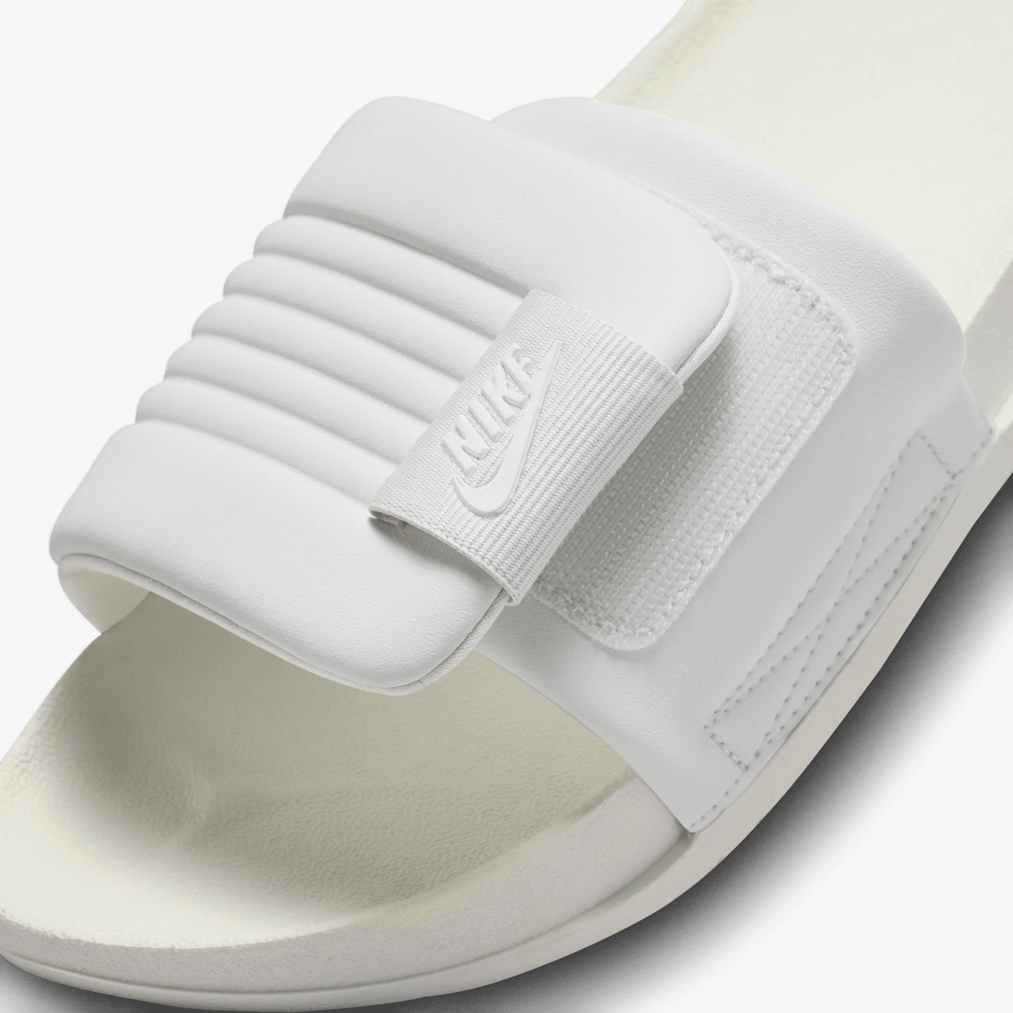 Nike | OFFCOURT ADJUST { PHOTON DUST/SAIL-PHANTOM-LIGHT BONE - Image 3