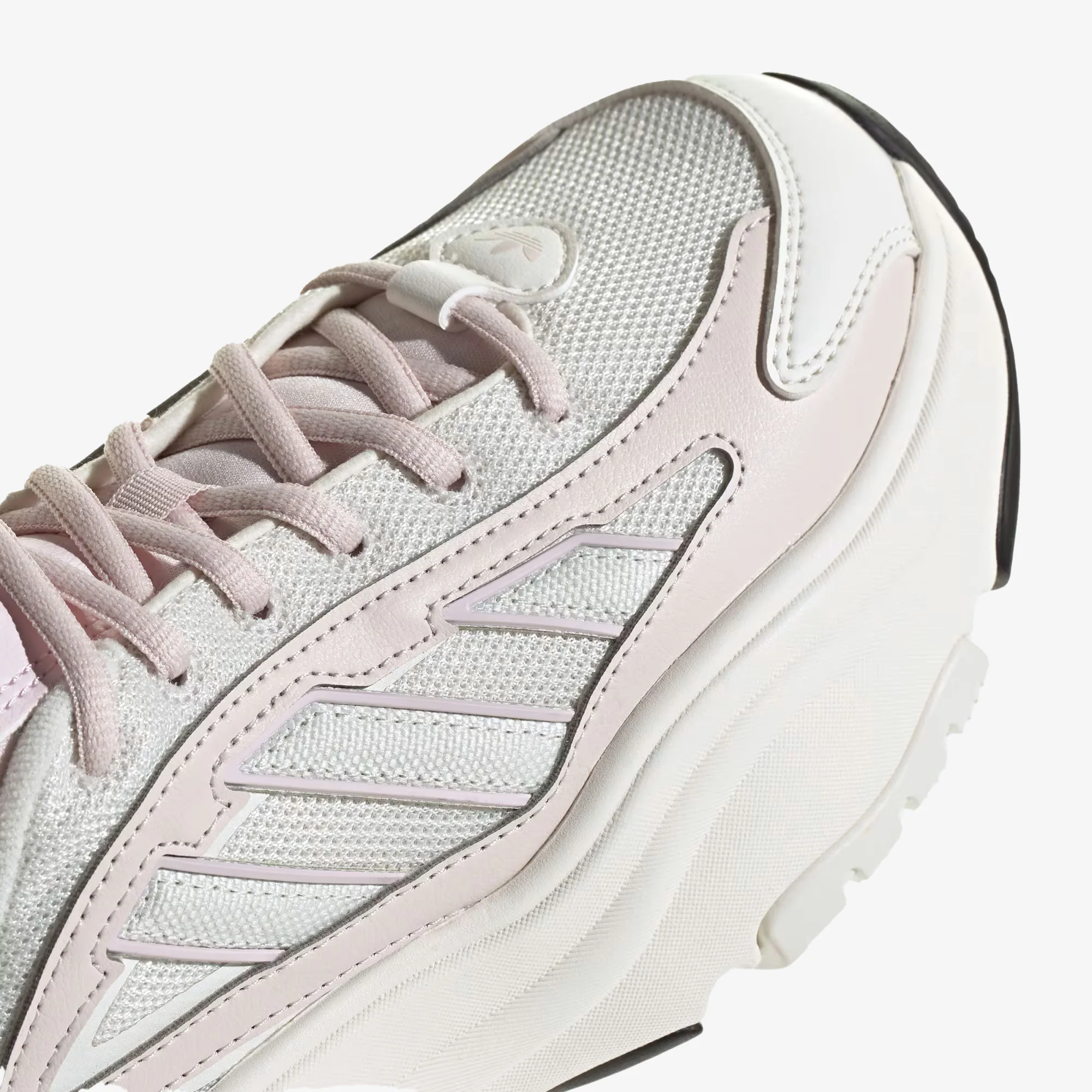 Adidas Originals | OZGAIA { CLOUD WHITE/OFF WHITE/ALMOST PINK - Image 4